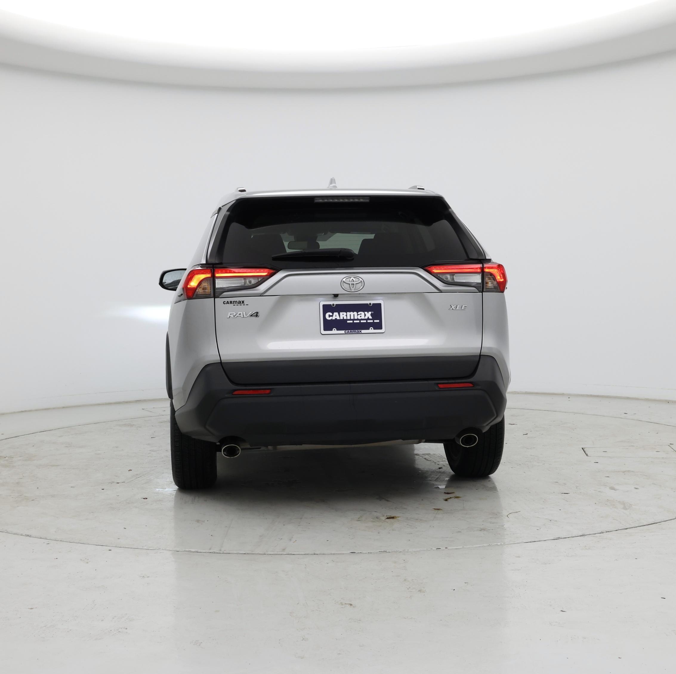 Thumbnail: 2021 Toyota RAV4 - 6