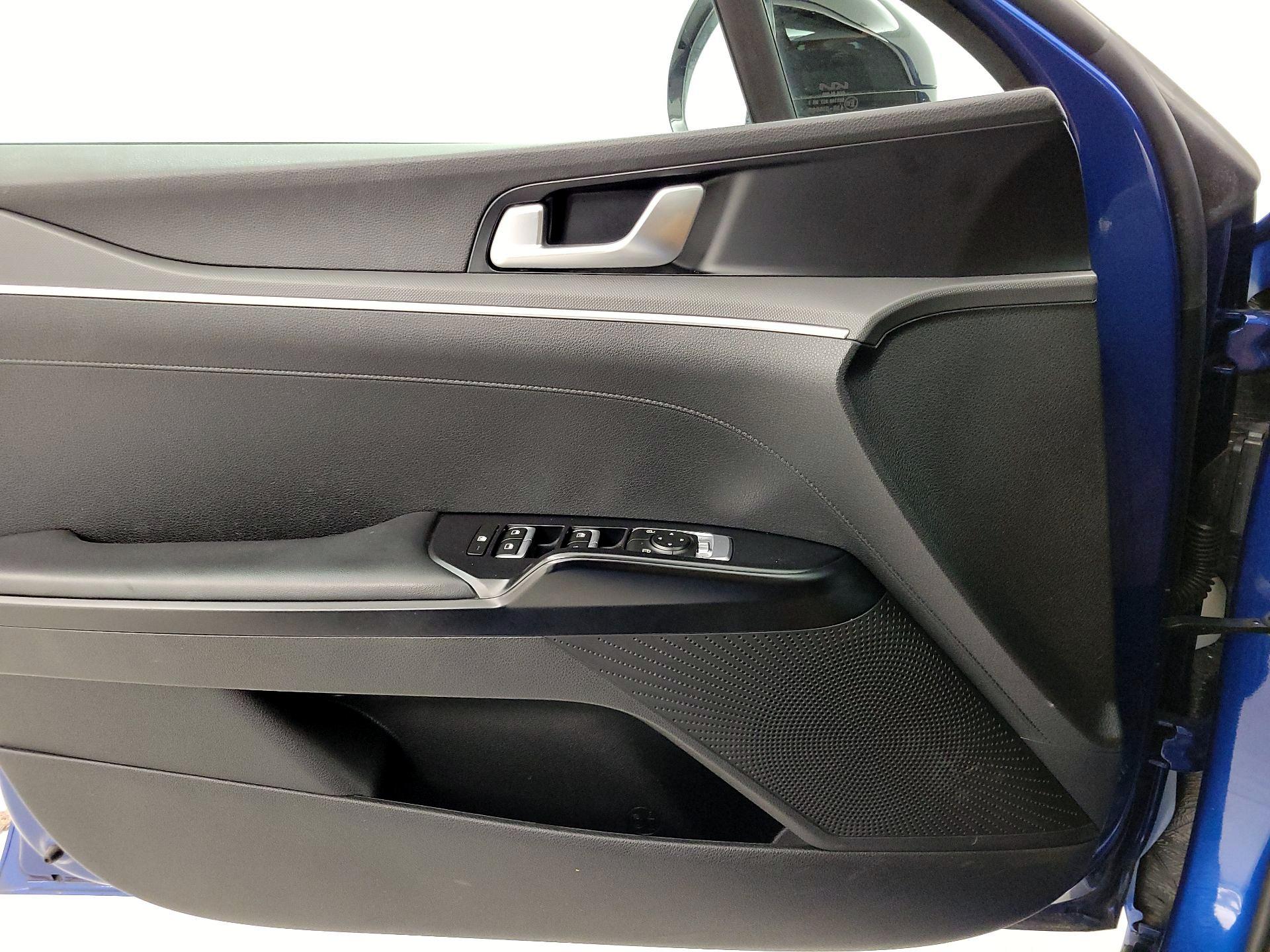 Thumbnail: 2022 Kia K5 - 12