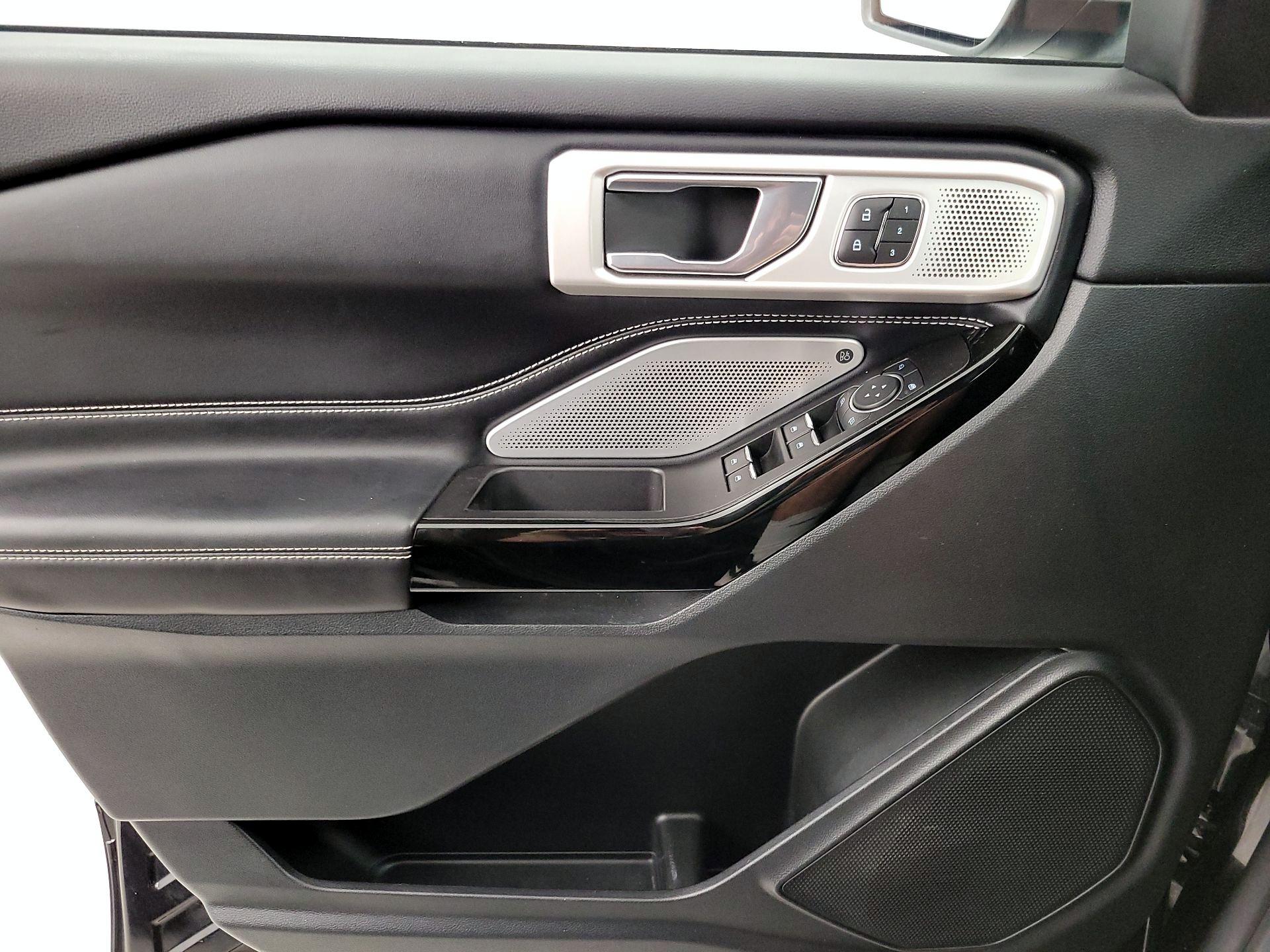 Thumbnail: 2021 Ford Explorer - 12