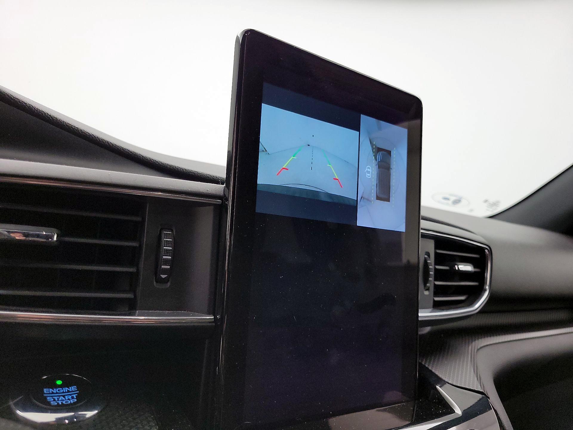 Thumbnail: 2021 Ford Explorer - 15