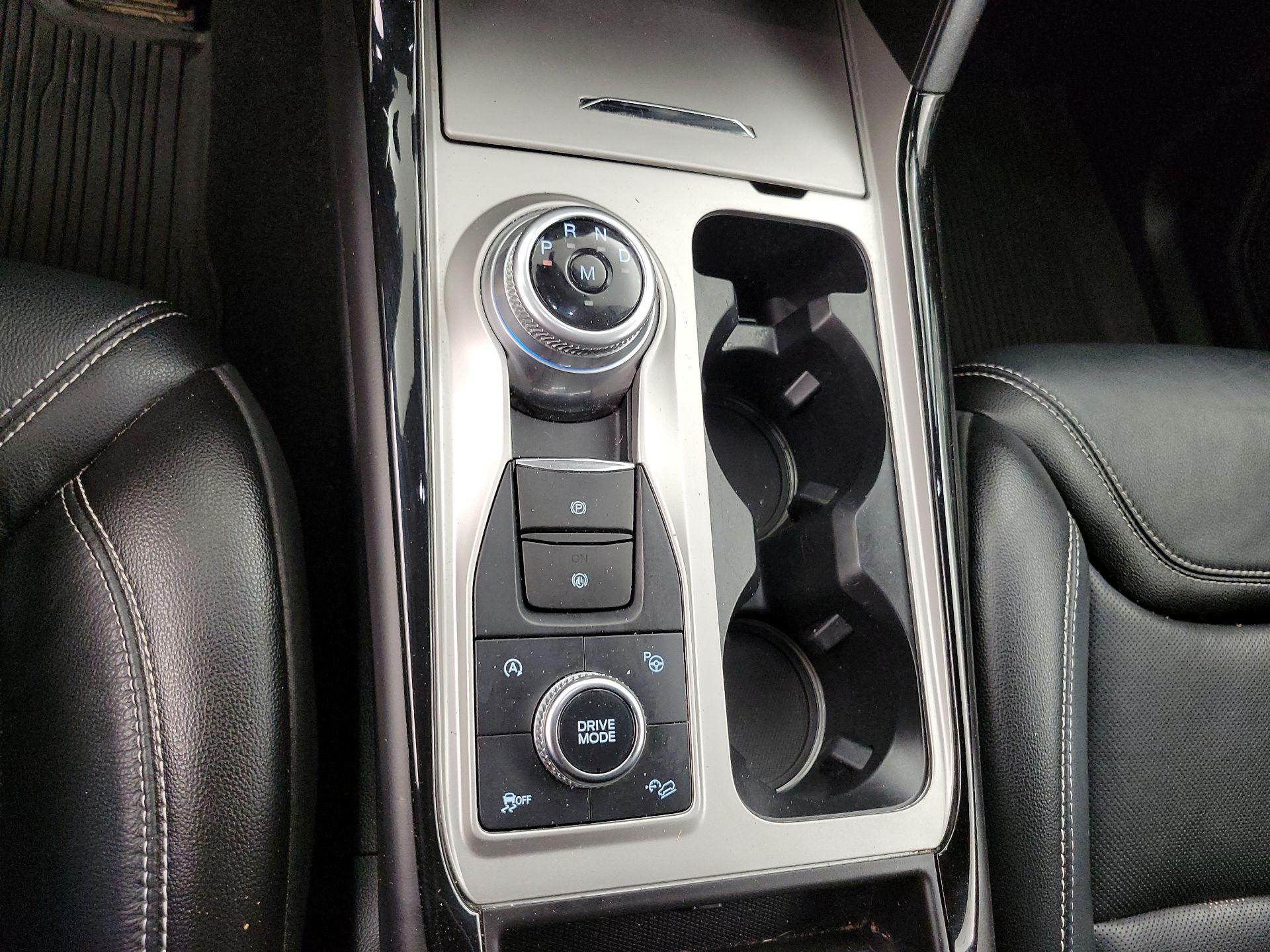 Thumbnail: 2021 Ford Explorer - 18