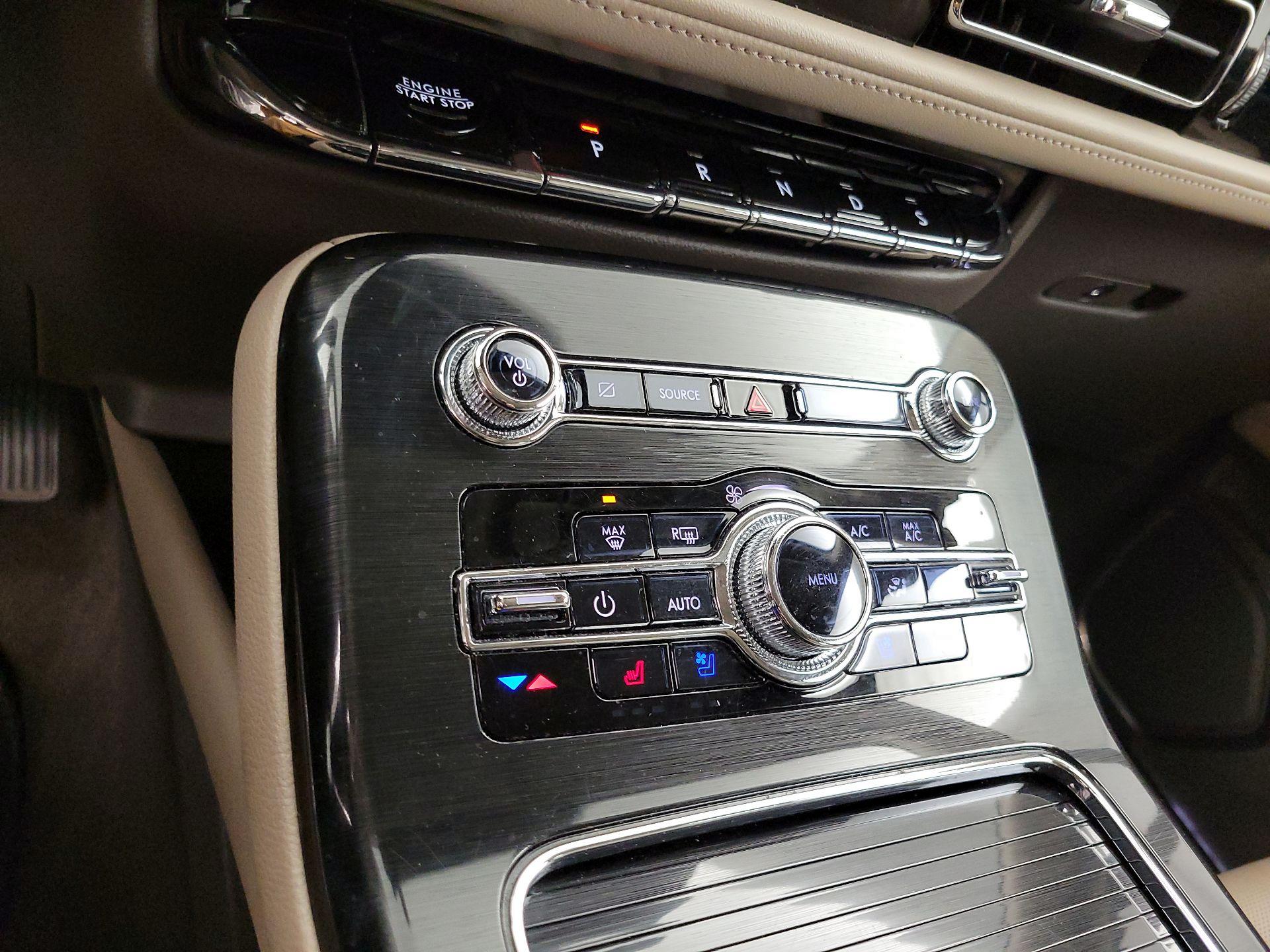 Thumbnail: 2023 Lincoln Nautilus - 17