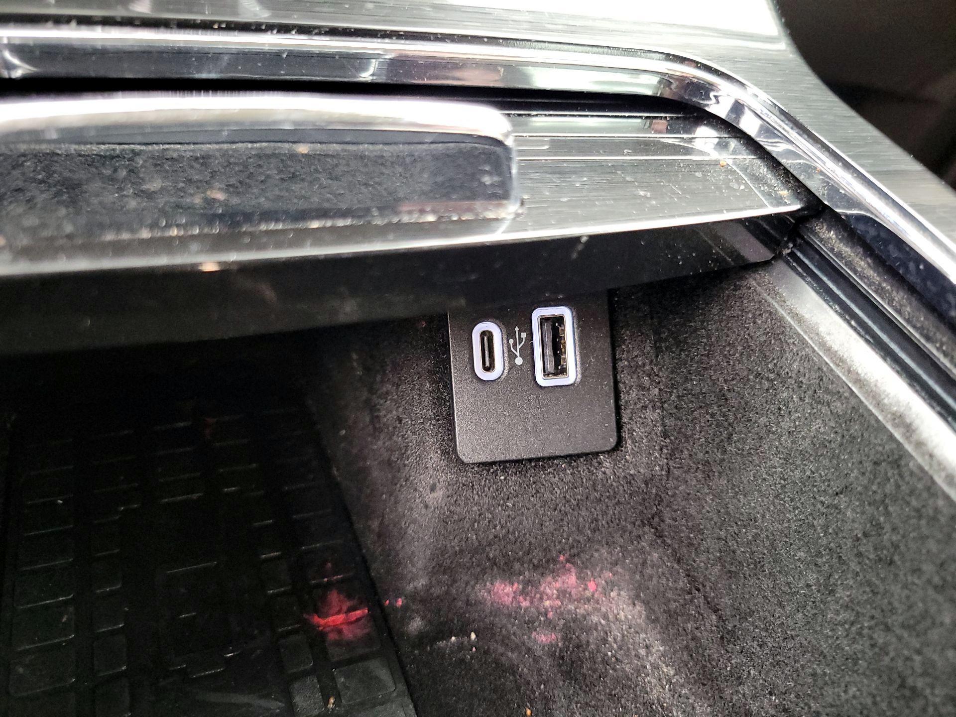 Thumbnail: 2023 Lincoln Nautilus - 19