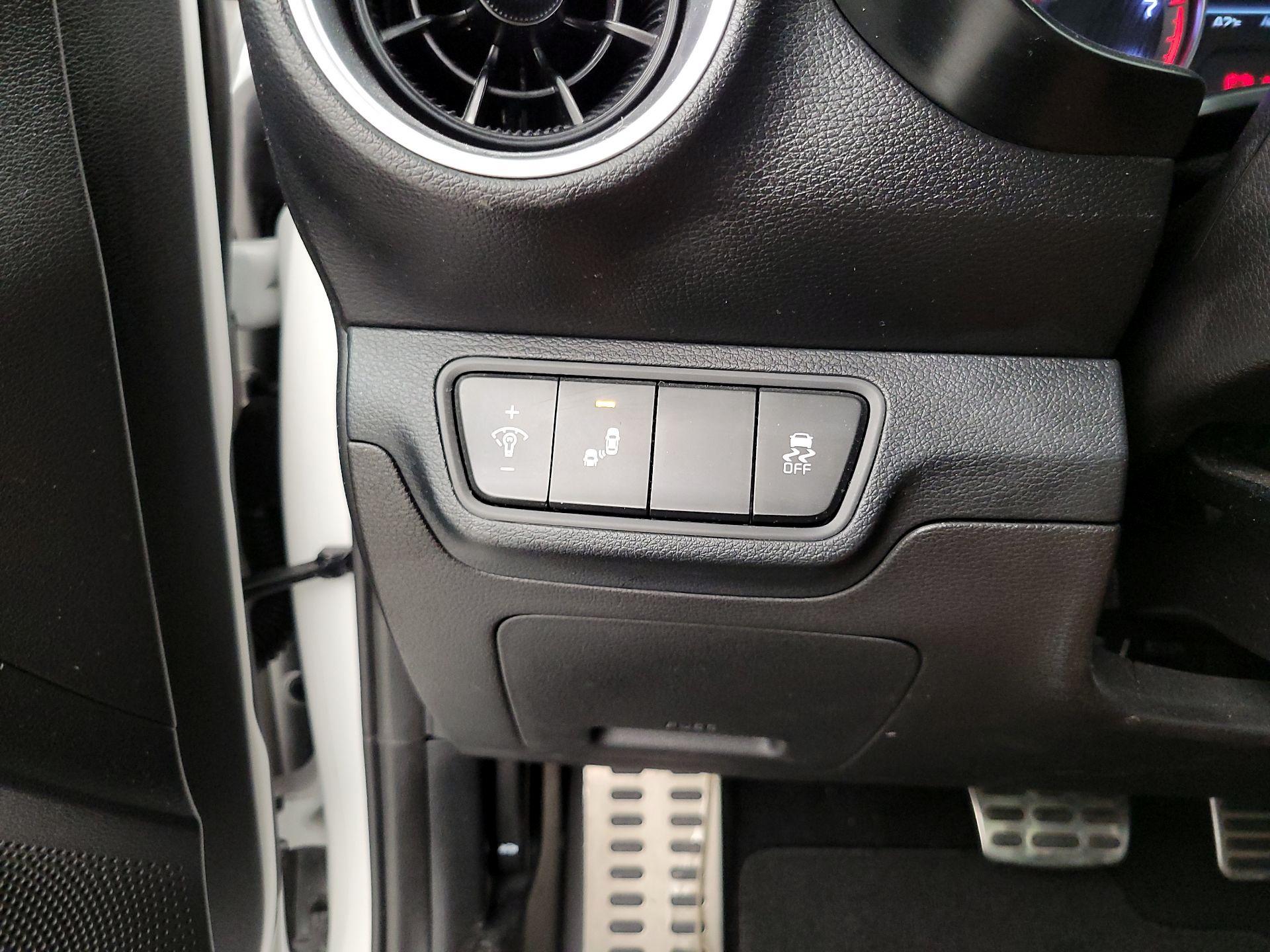 Thumbnail: 2023 Kia Forte - 13