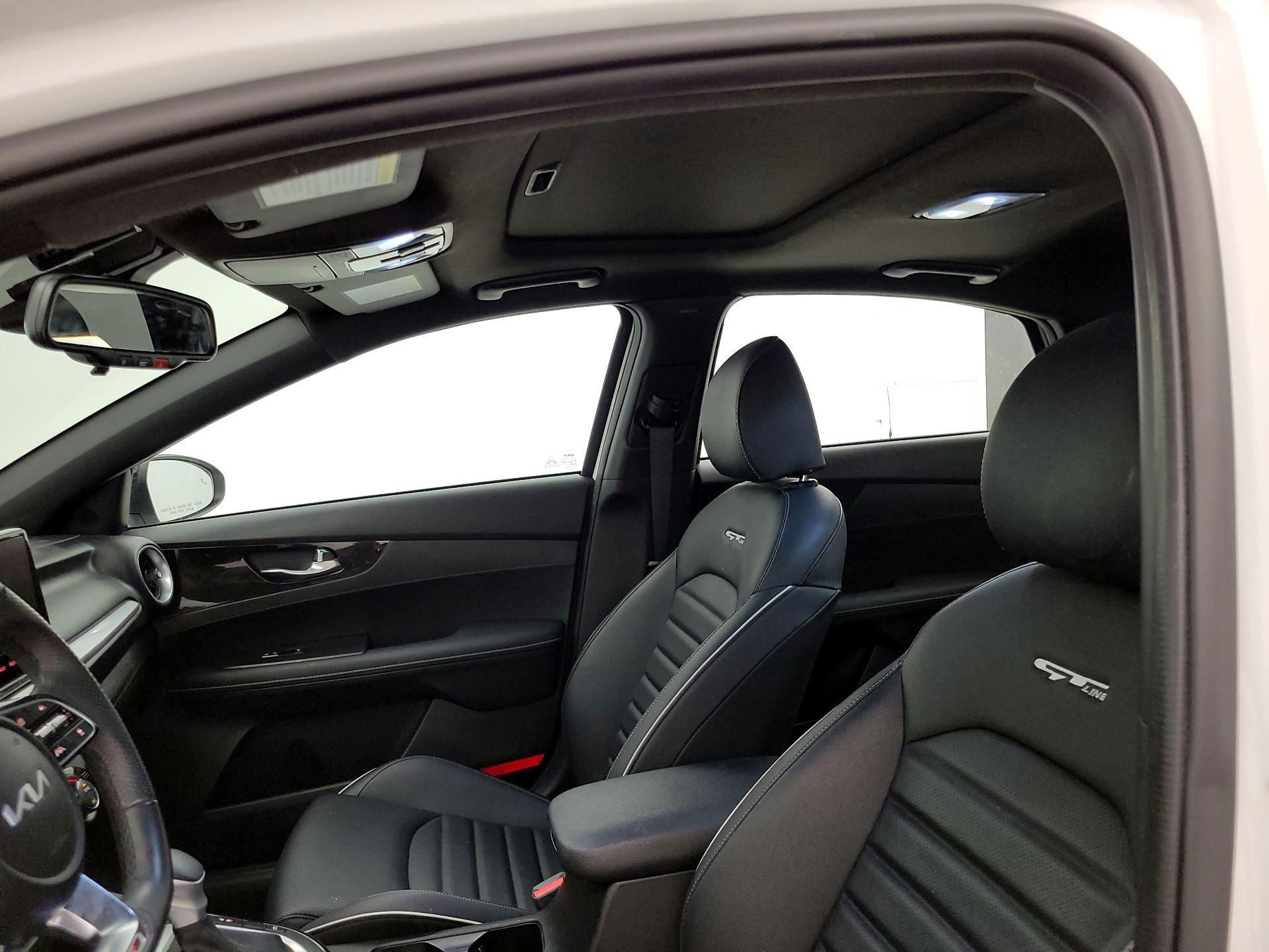 Thumbnail: 2023 Kia Forte - 20