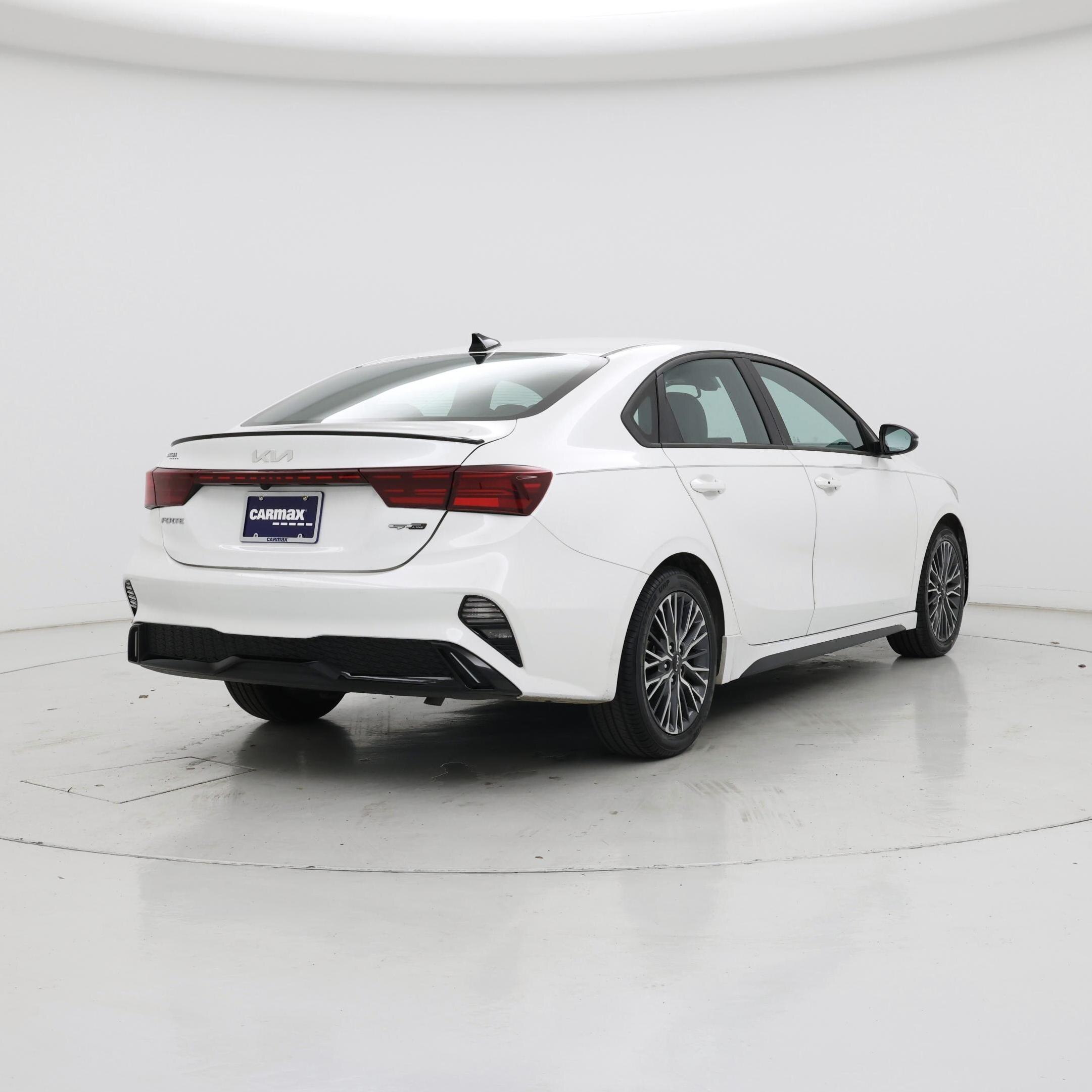 Thumbnail: 2023 Kia Forte - 8