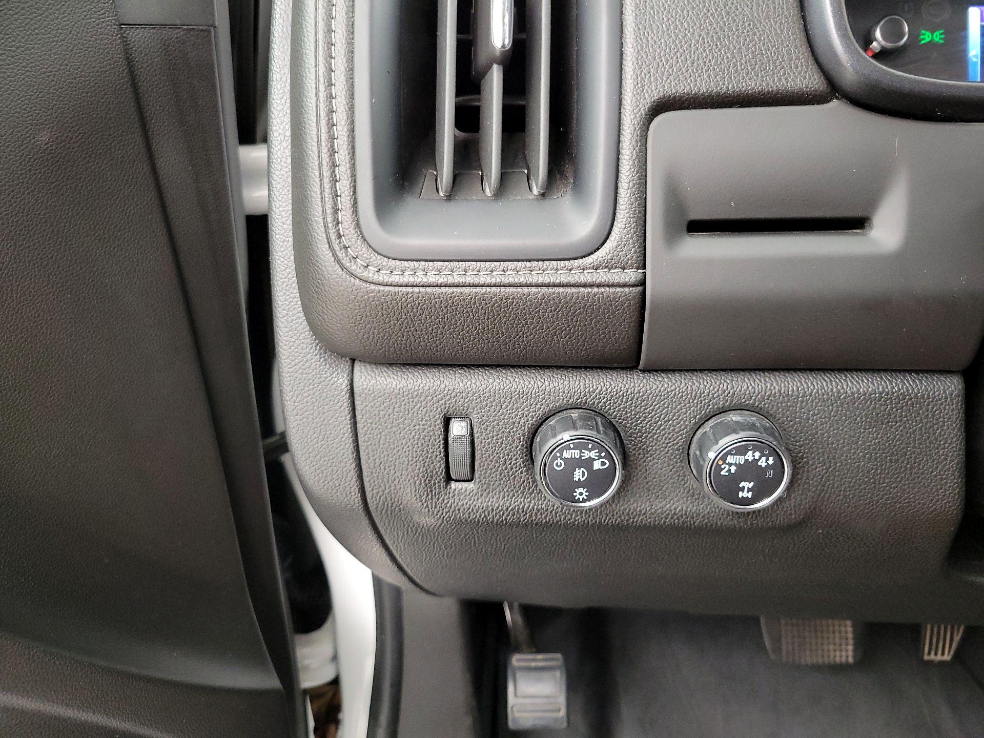 Thumbnail: 2018 GMC Canyon - 13