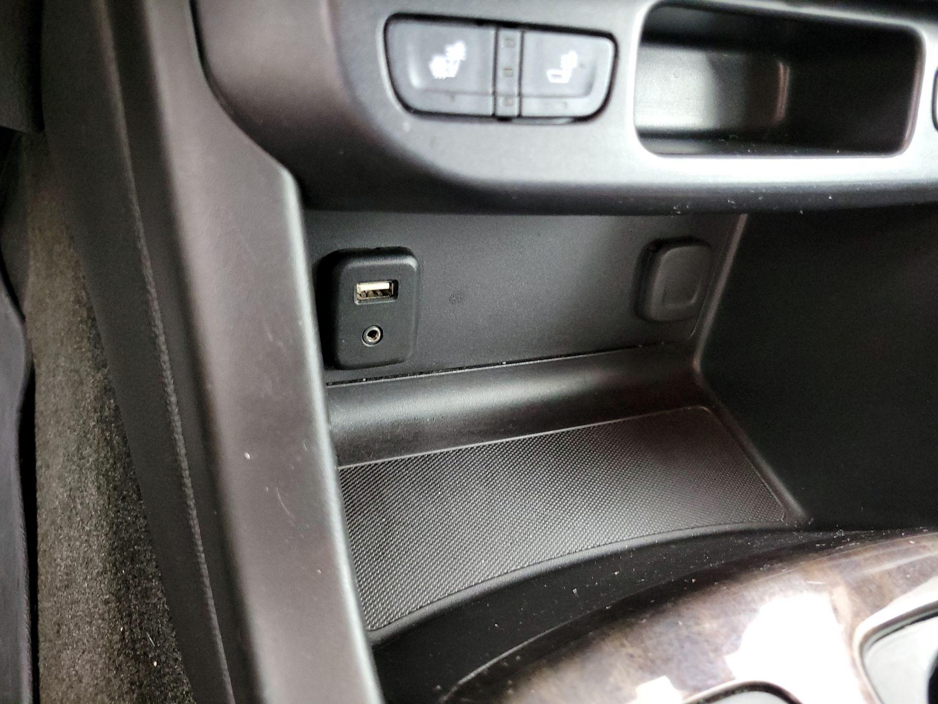 Thumbnail: 2018 GMC Canyon - 19