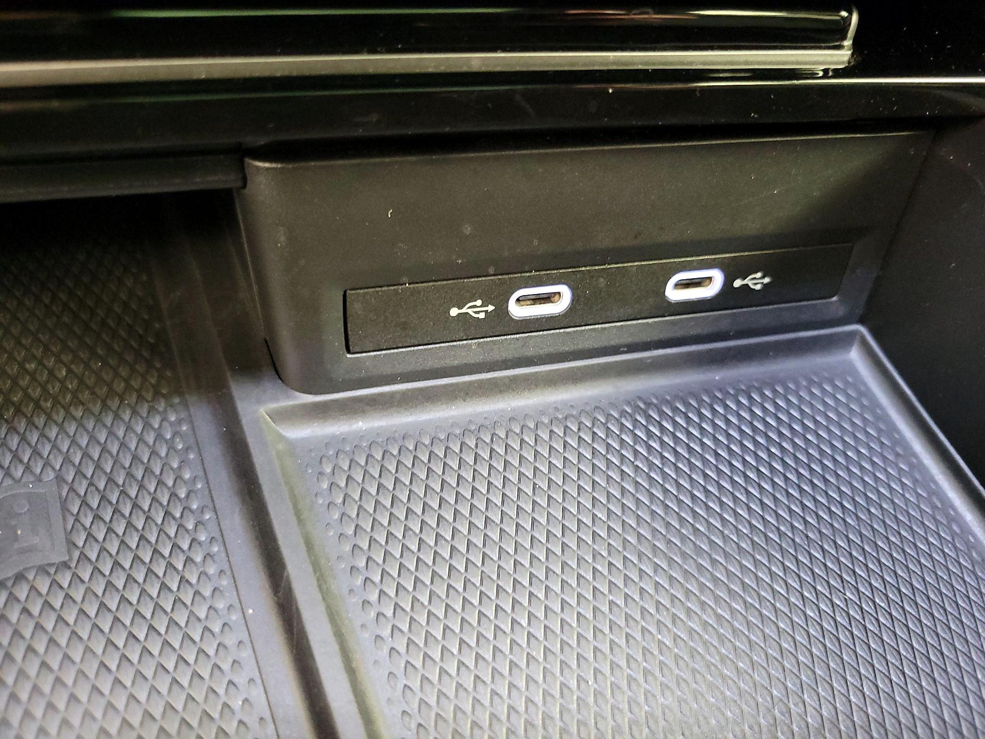 Thumbnail: 2024 Volkswagen Atlas - 18