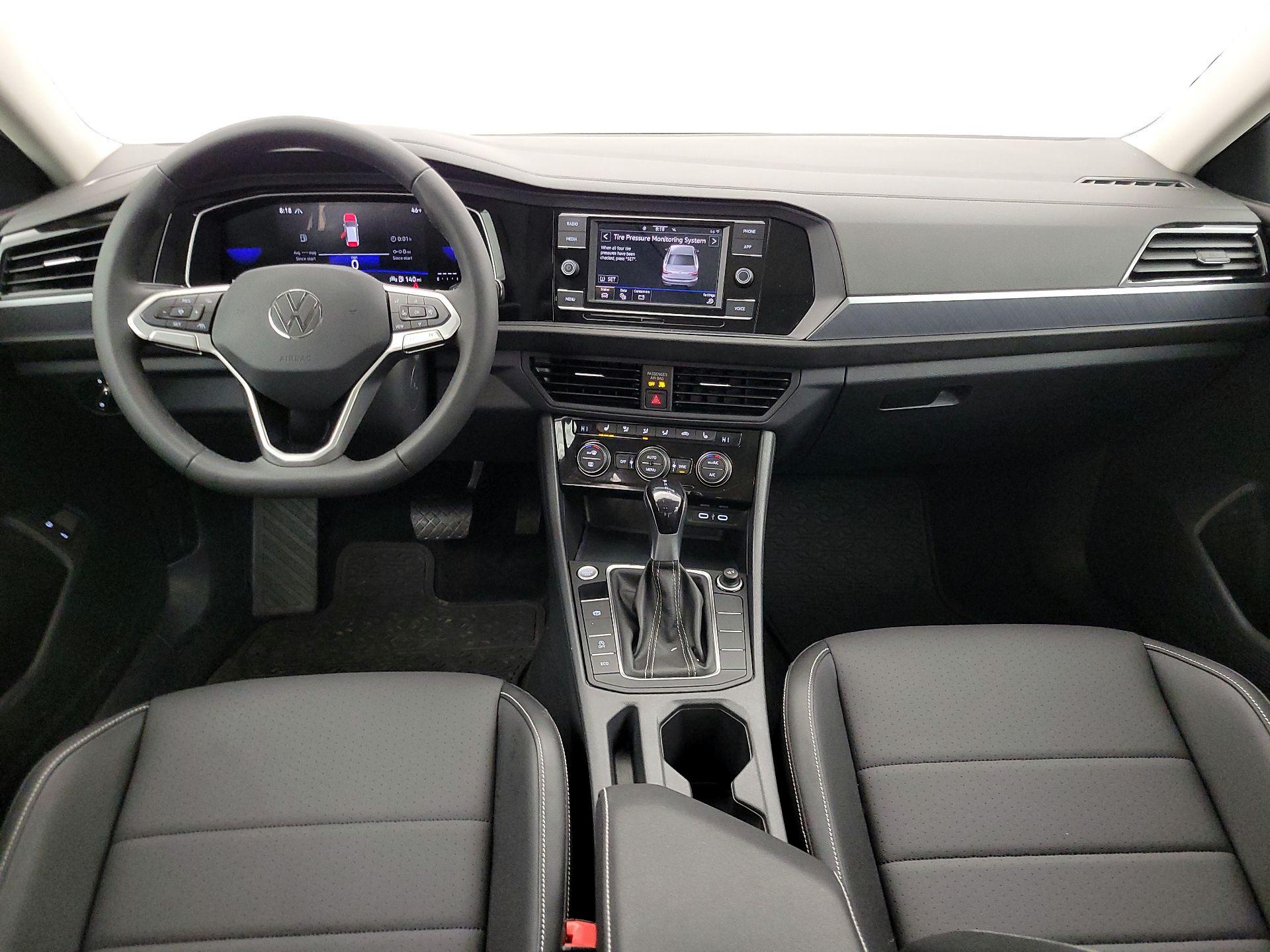 Thumbnail: 2024 Volkswagen Jetta - 9