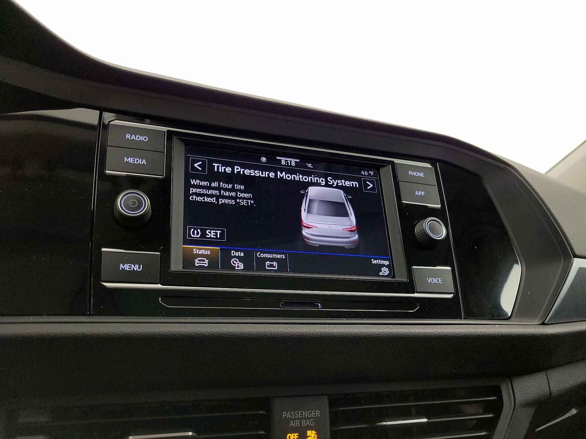 Thumbnail: 2024 Volkswagen Jetta - 15