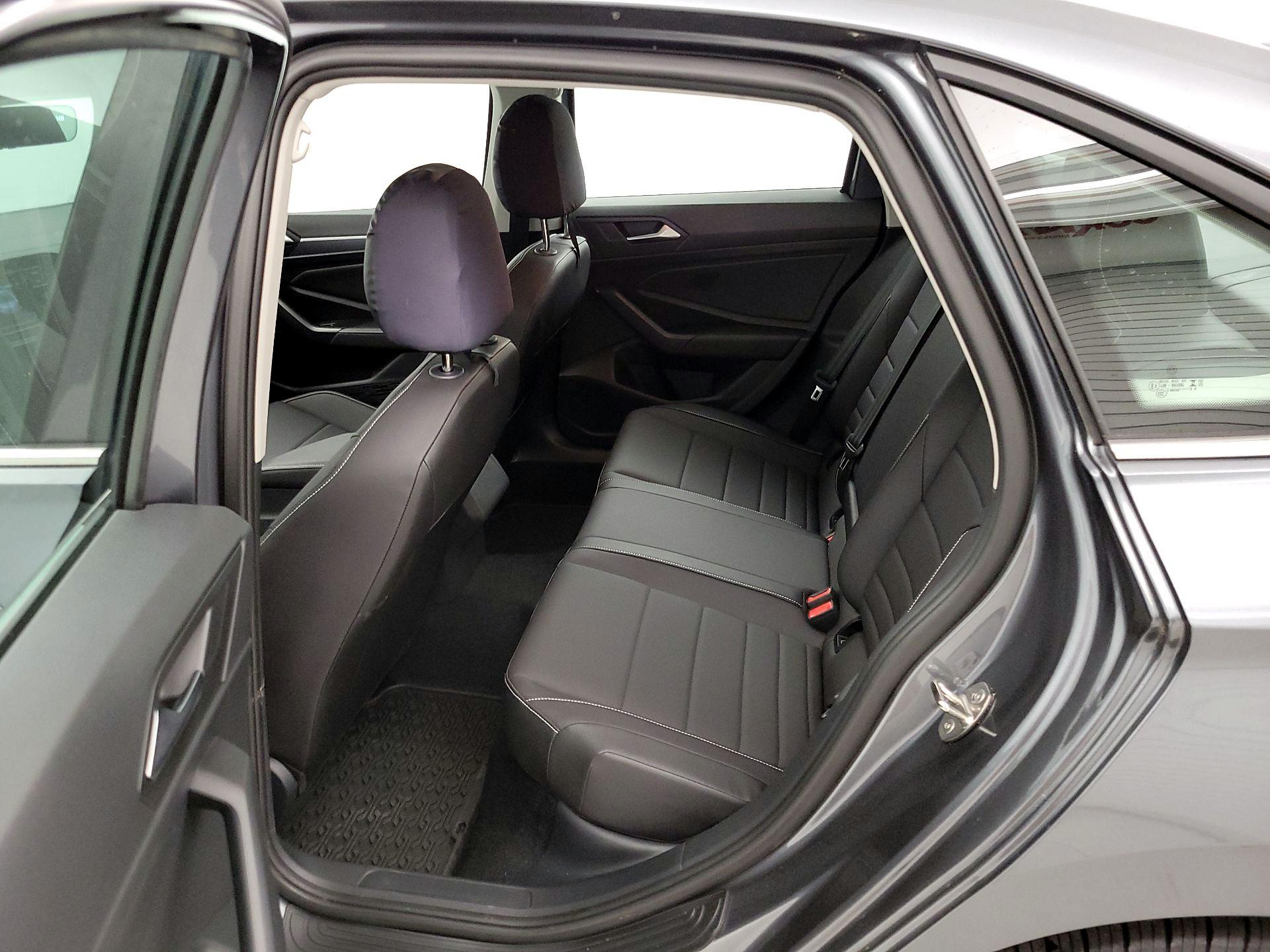 Thumbnail: 2024 Volkswagen Jetta - 20