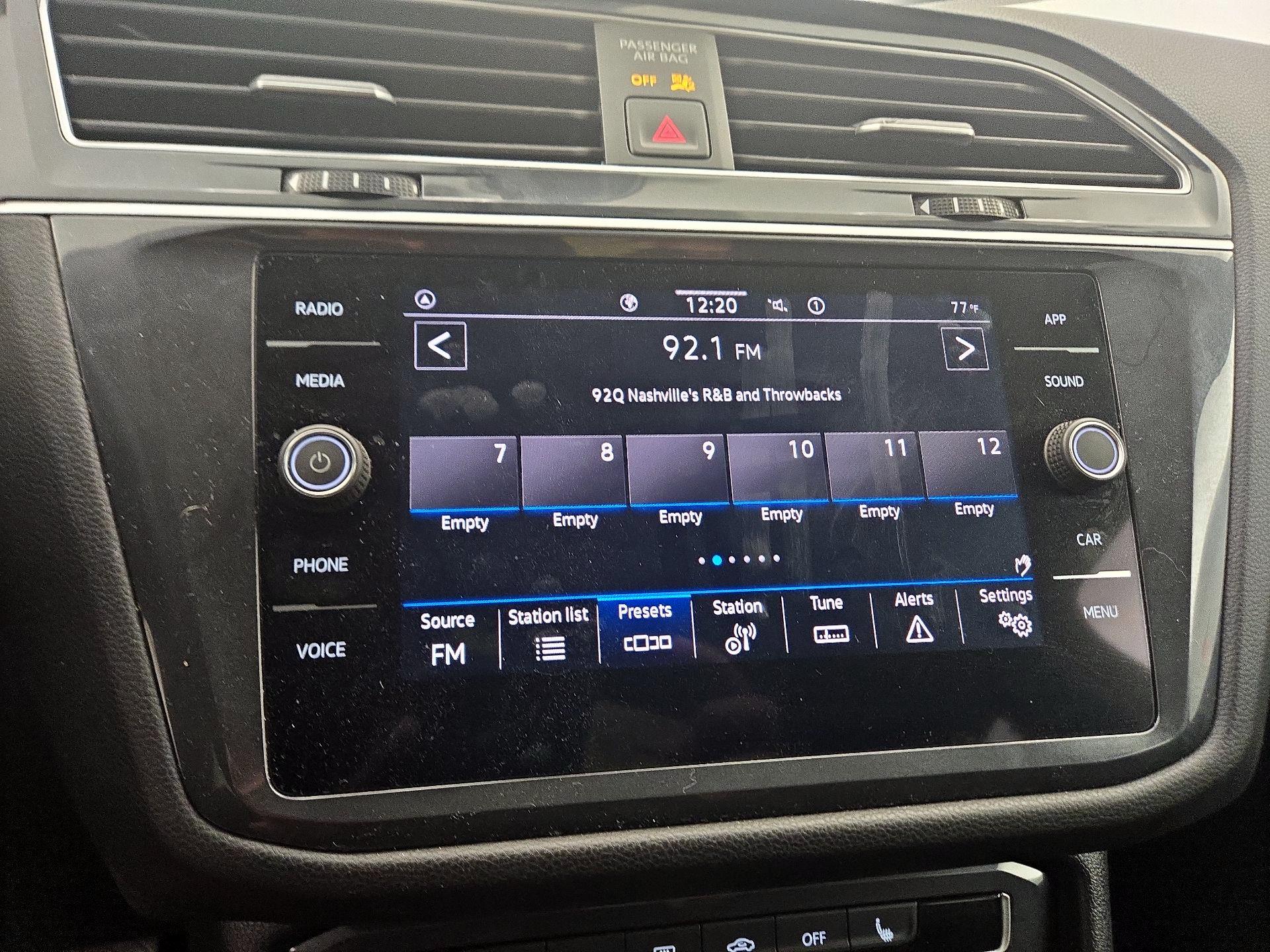 Thumbnail: 2024 Volkswagen Tiguan - 15