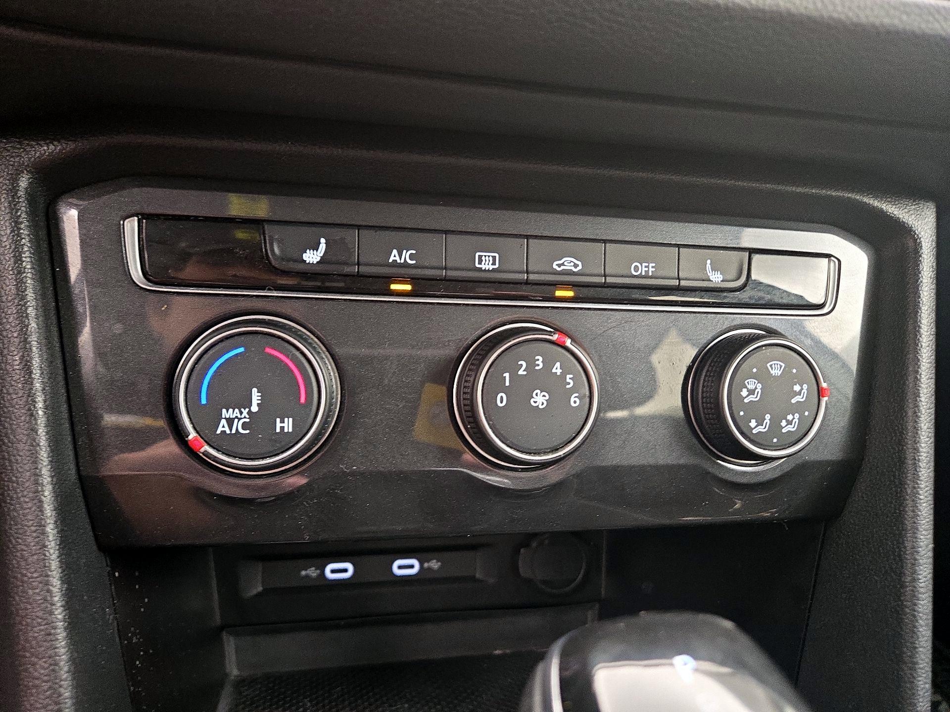 Thumbnail: 2024 Volkswagen Tiguan - 16