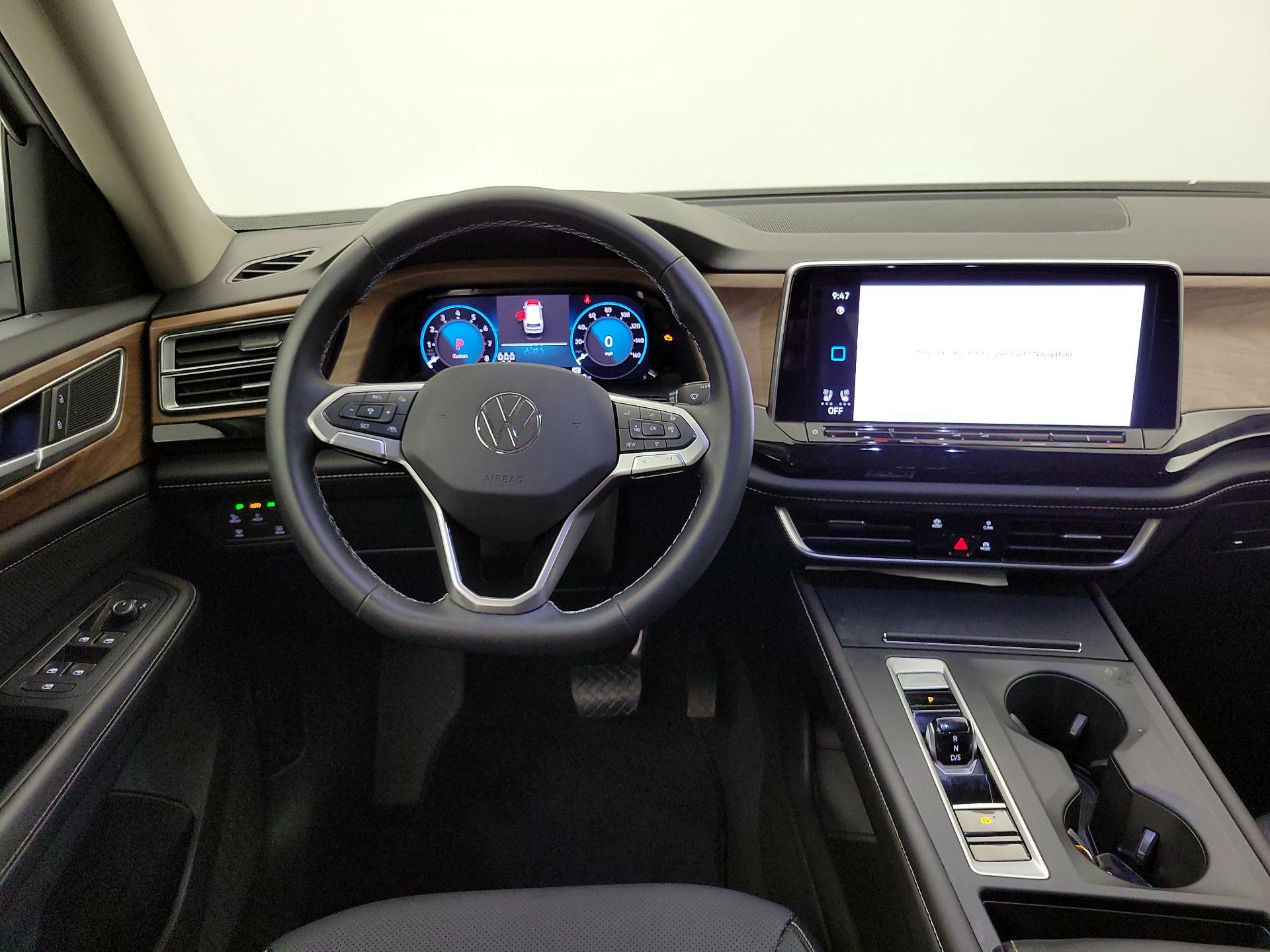 Thumbnail: 2024 Volkswagen Atlas - 10