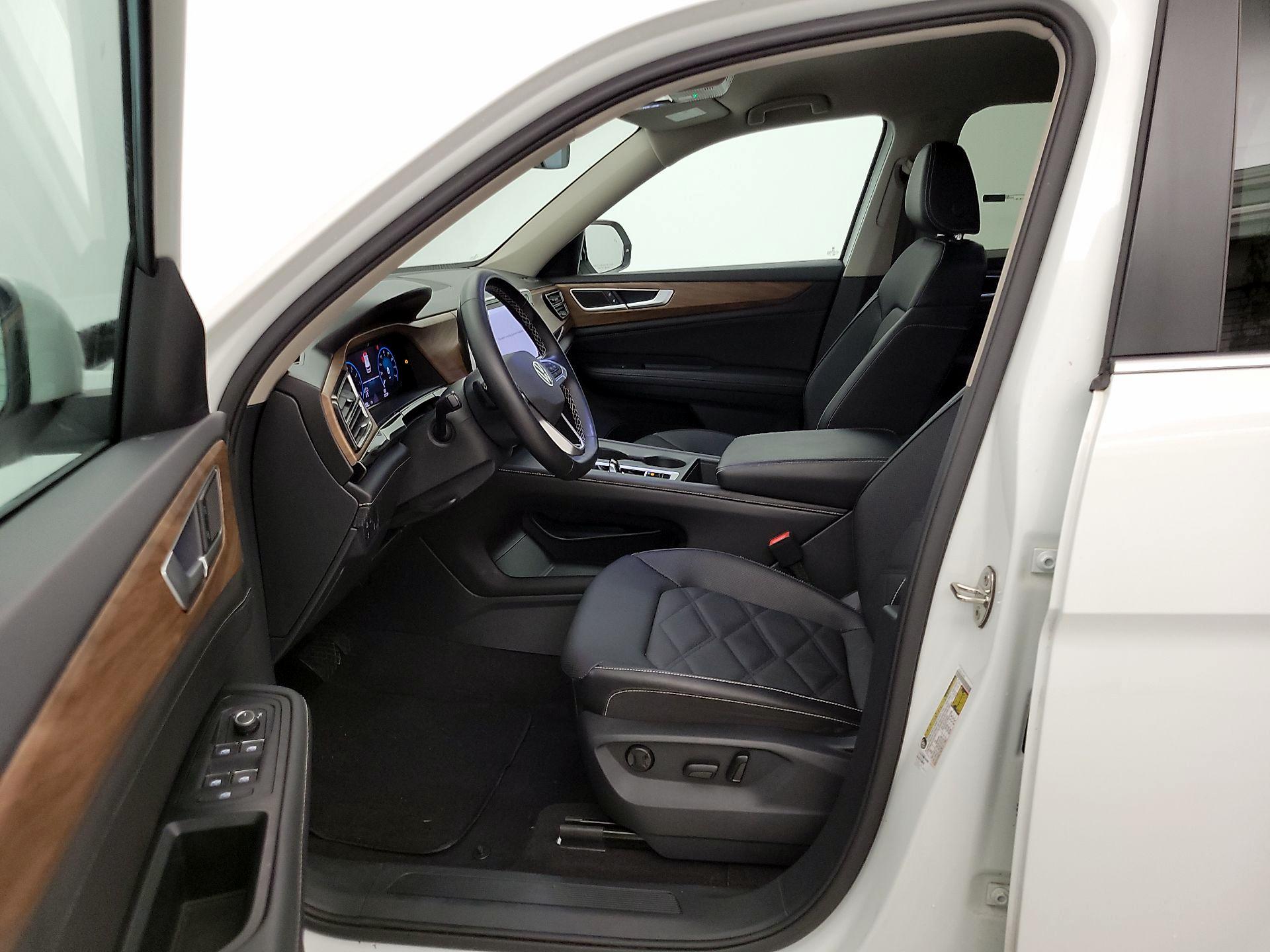 Thumbnail: 2024 Volkswagen Atlas - 11