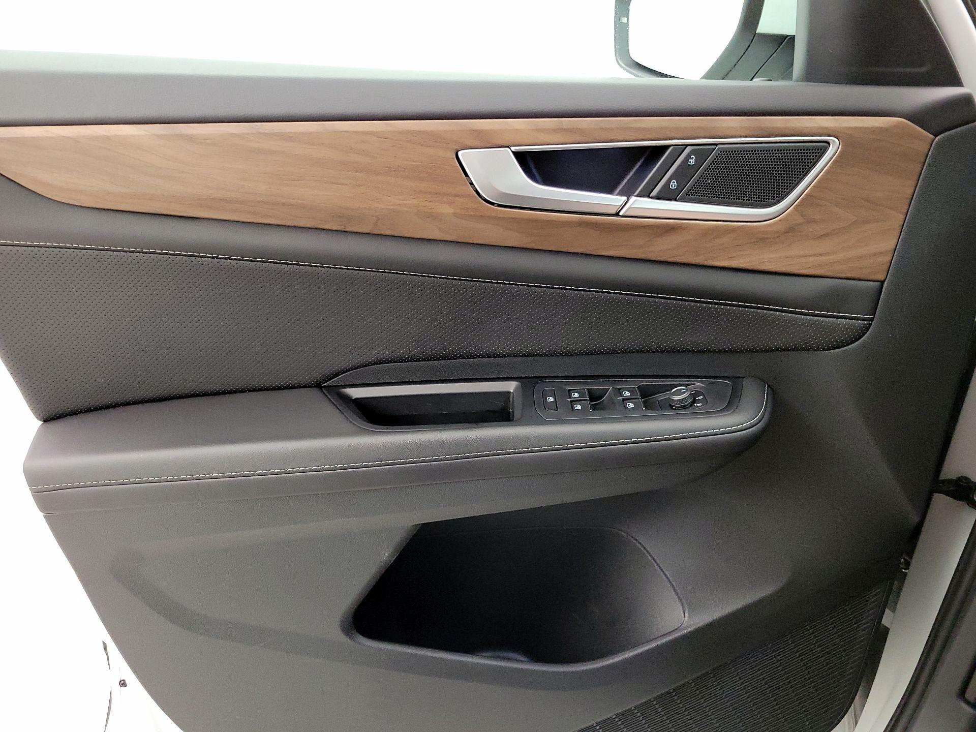 Thumbnail: 2024 Volkswagen Atlas - 12