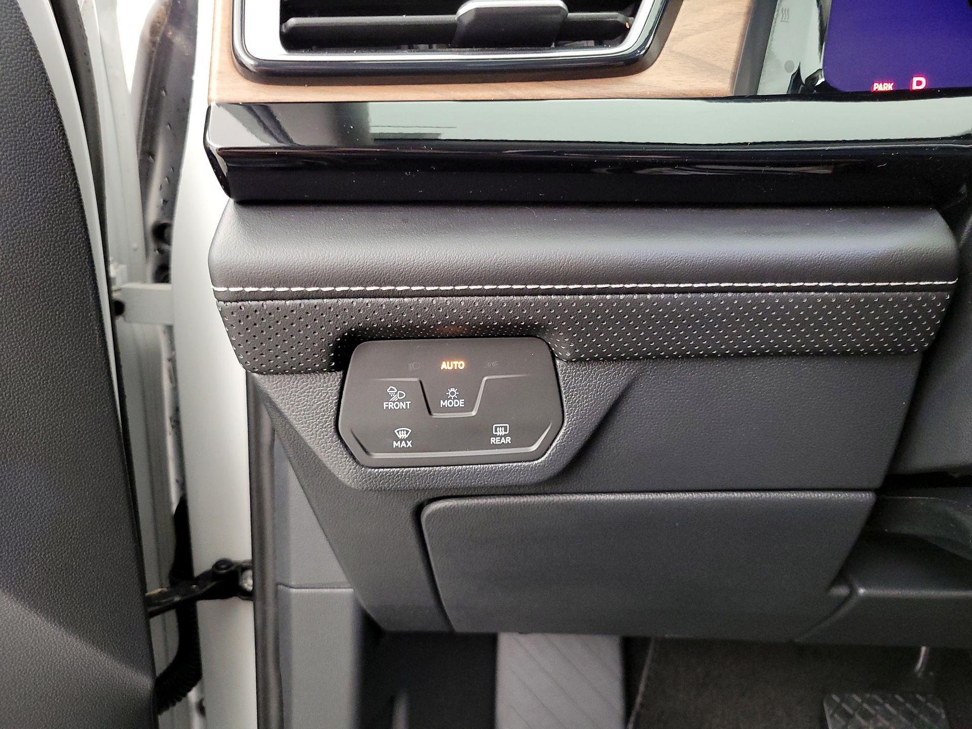 Thumbnail: 2024 Volkswagen Atlas - 13