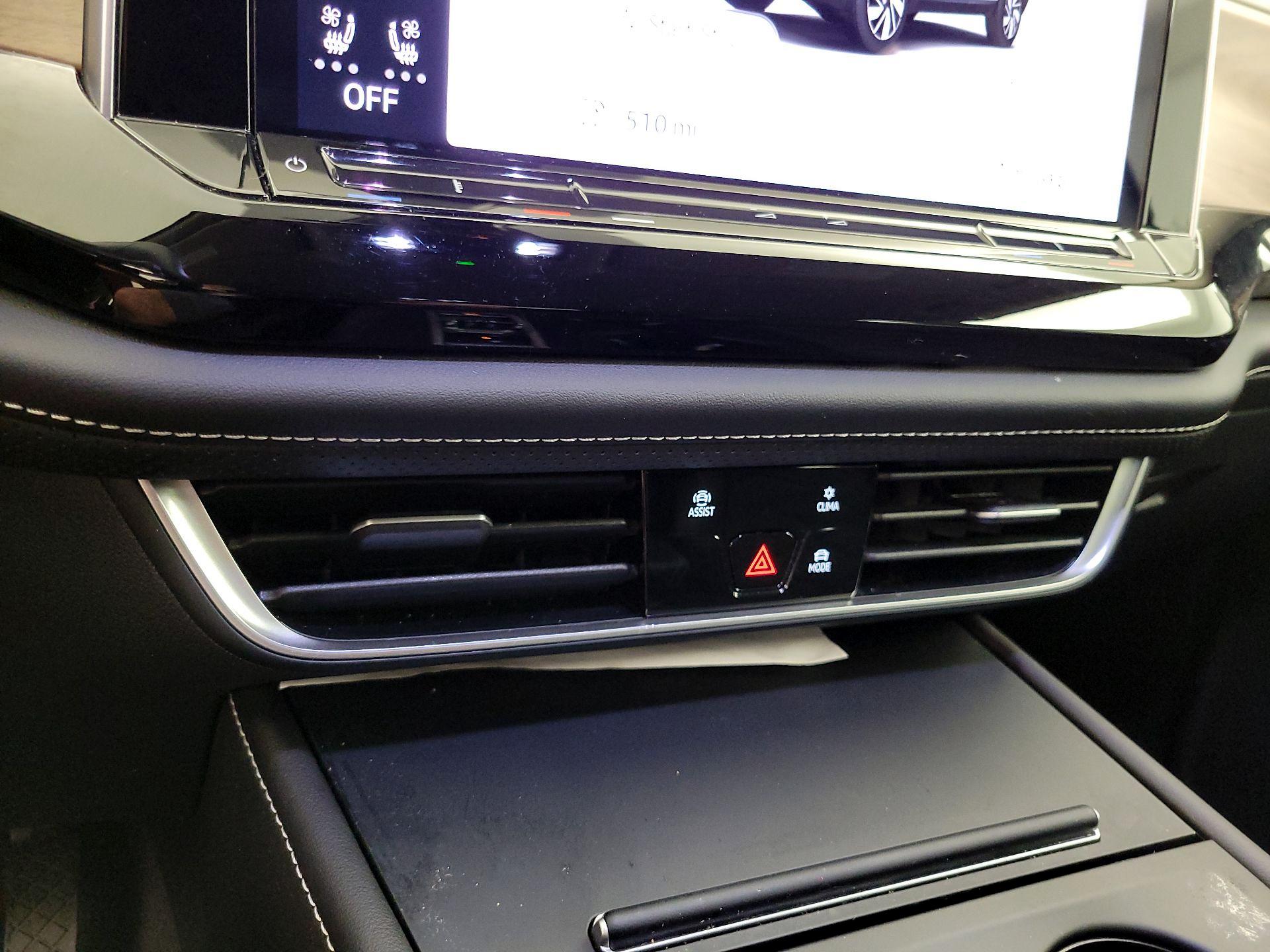 Thumbnail: 2024 Volkswagen Atlas - 16