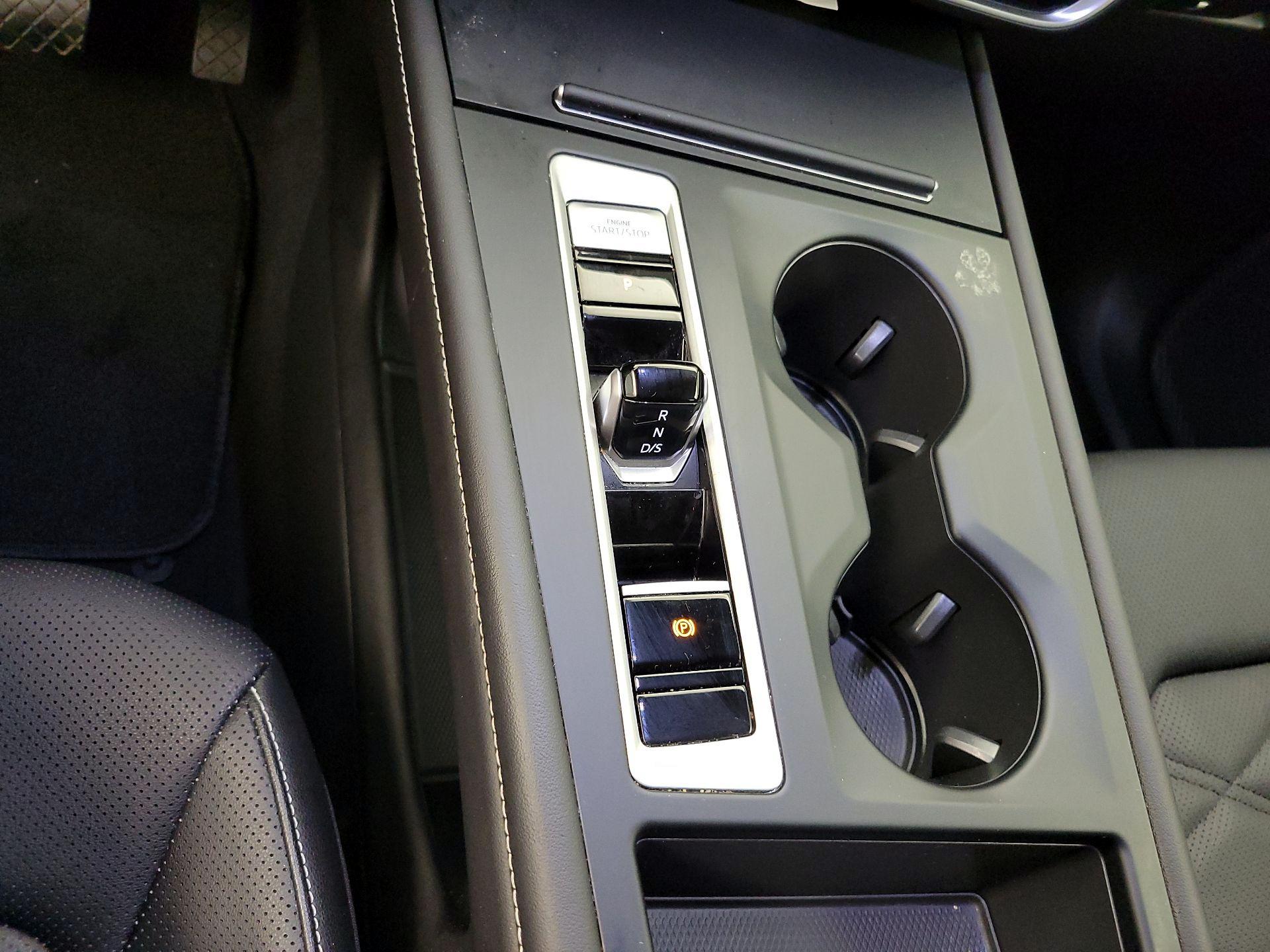 Thumbnail: 2024 Volkswagen Atlas - 17