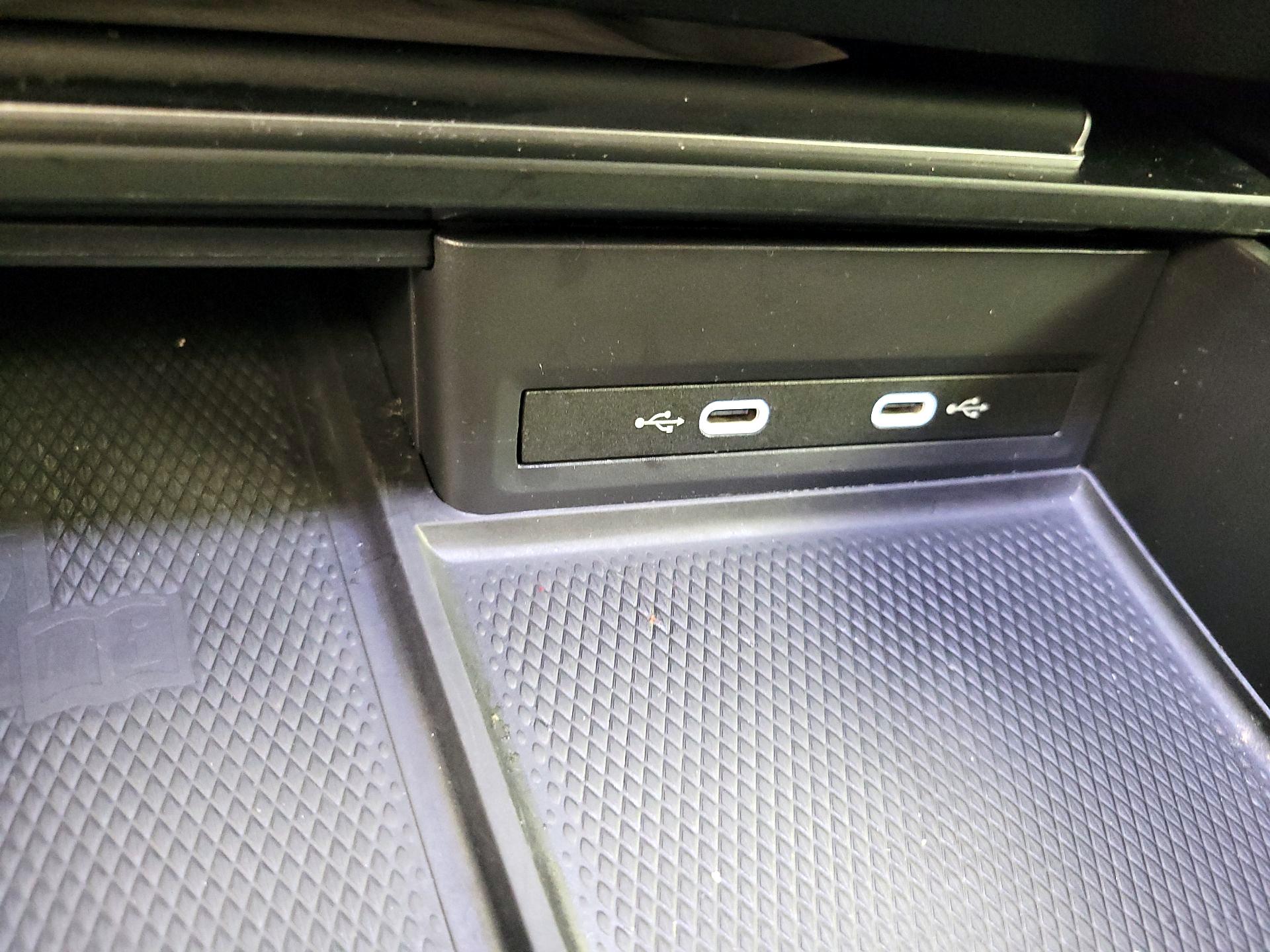 Thumbnail: 2024 Volkswagen Atlas - 18