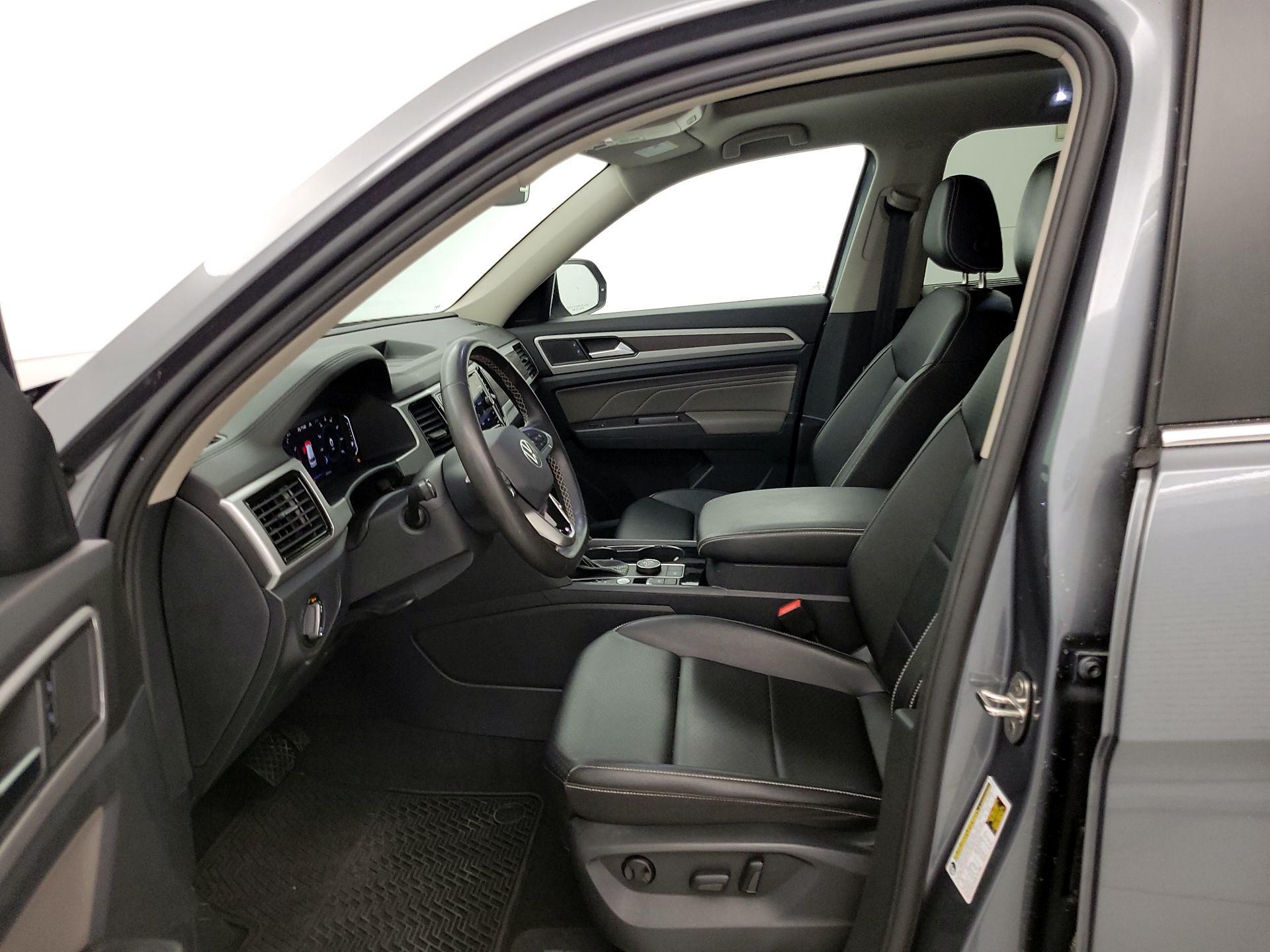 Thumbnail: 2022 Volkswagen Atlas - 11