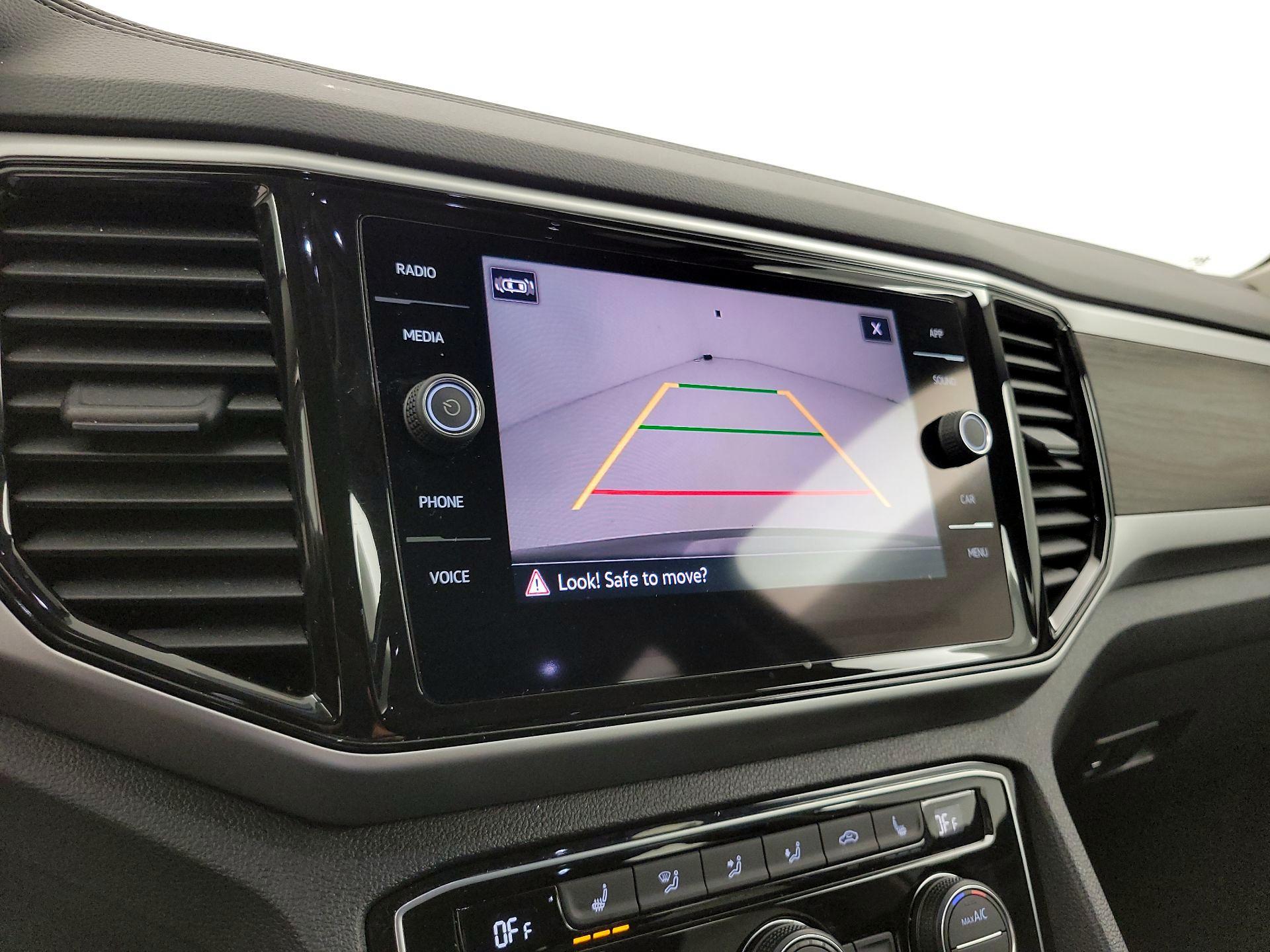 Thumbnail: 2022 Volkswagen Atlas - 14