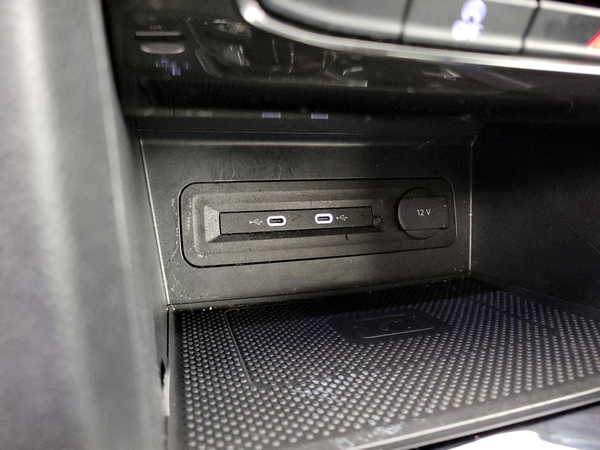 Thumbnail: 2022 Volkswagen Atlas - 18