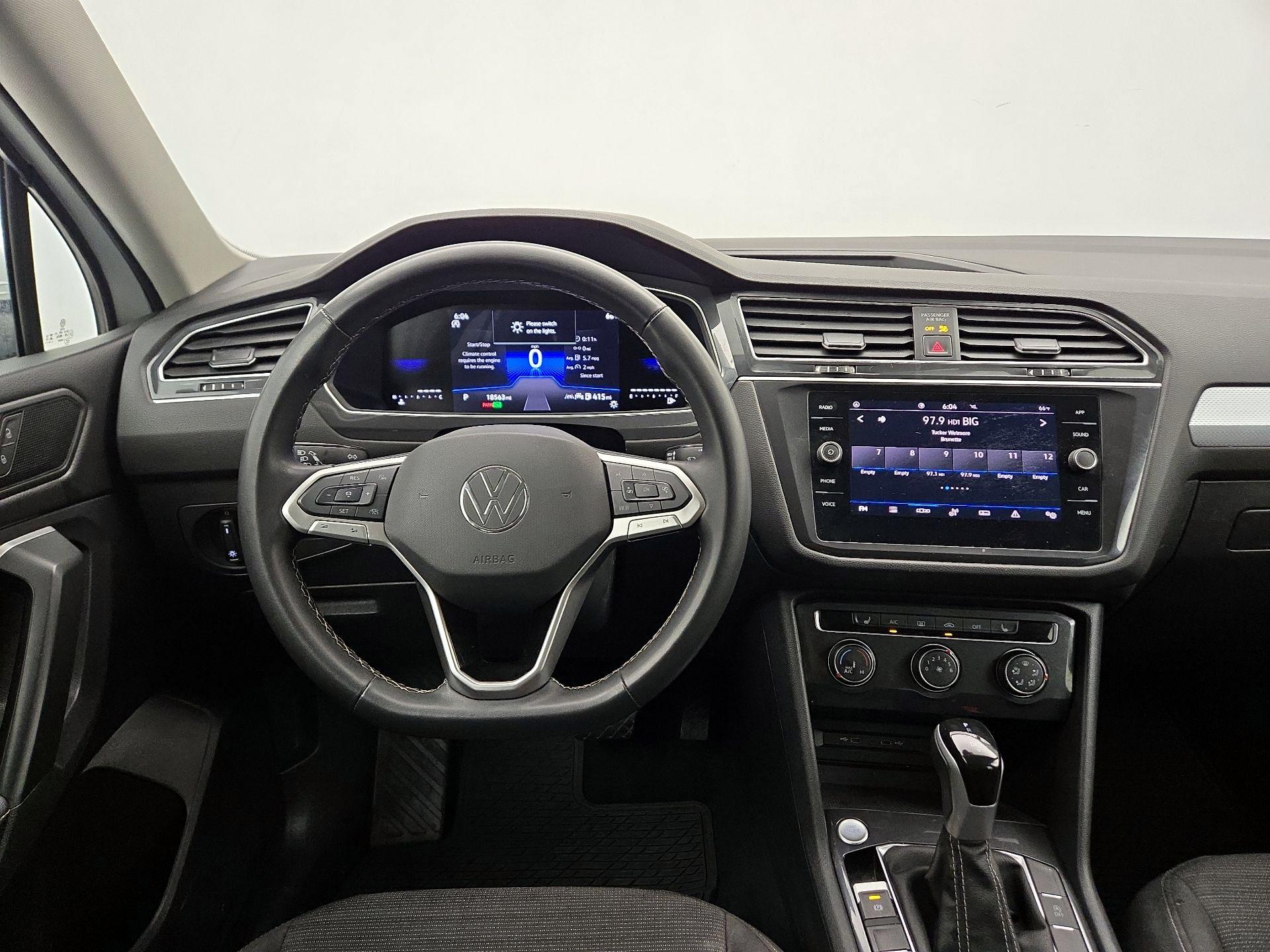 Thumbnail: 2024 Volkswagen Tiguan - 10