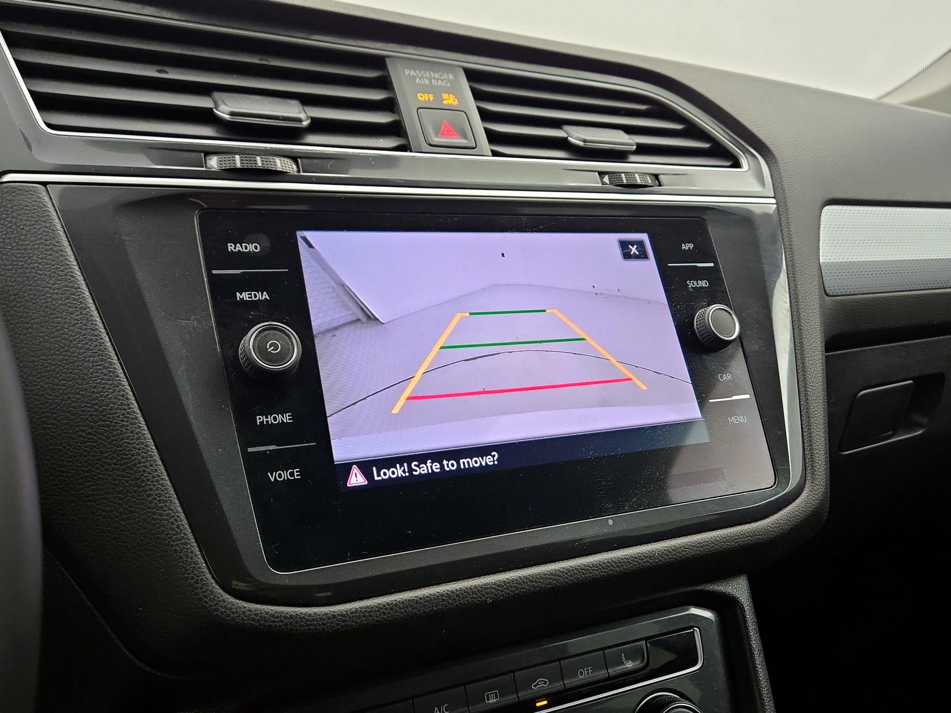 Thumbnail: 2024 Volkswagen Tiguan - 14