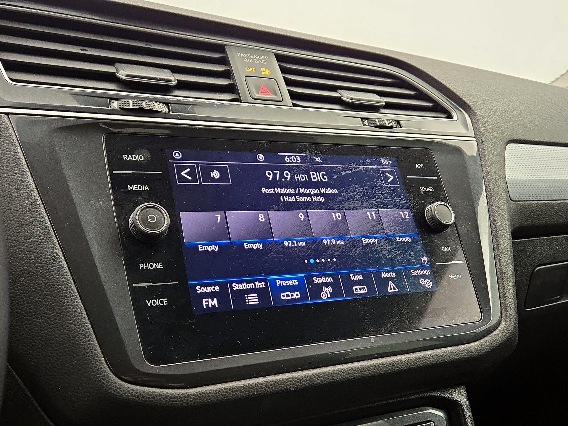 Thumbnail: 2024 Volkswagen Tiguan - 15