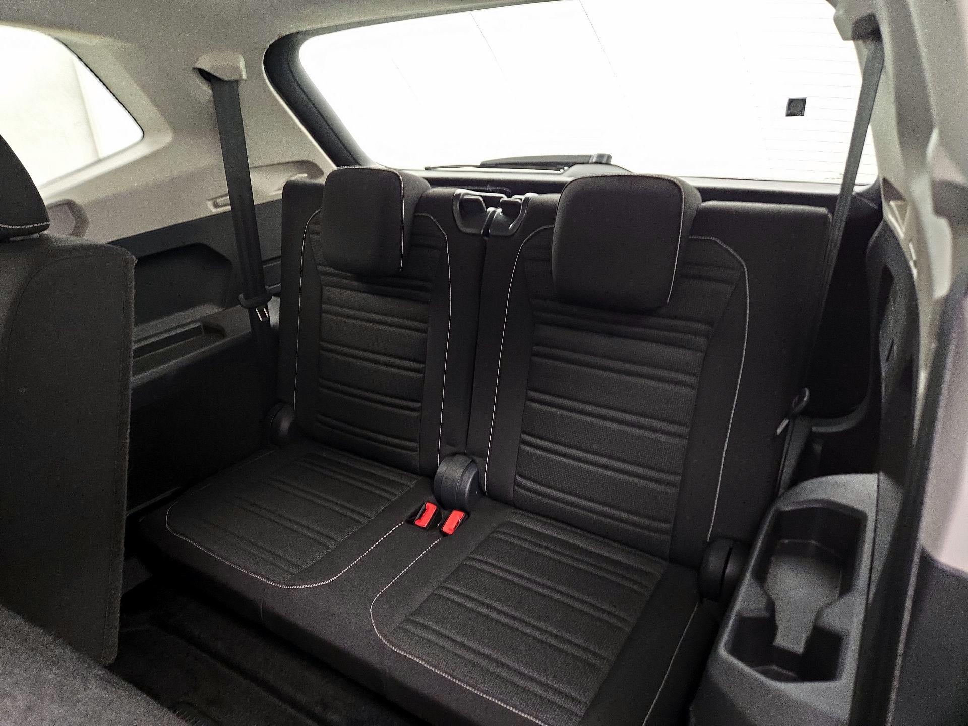 Thumbnail: 2024 Volkswagen Tiguan - 20