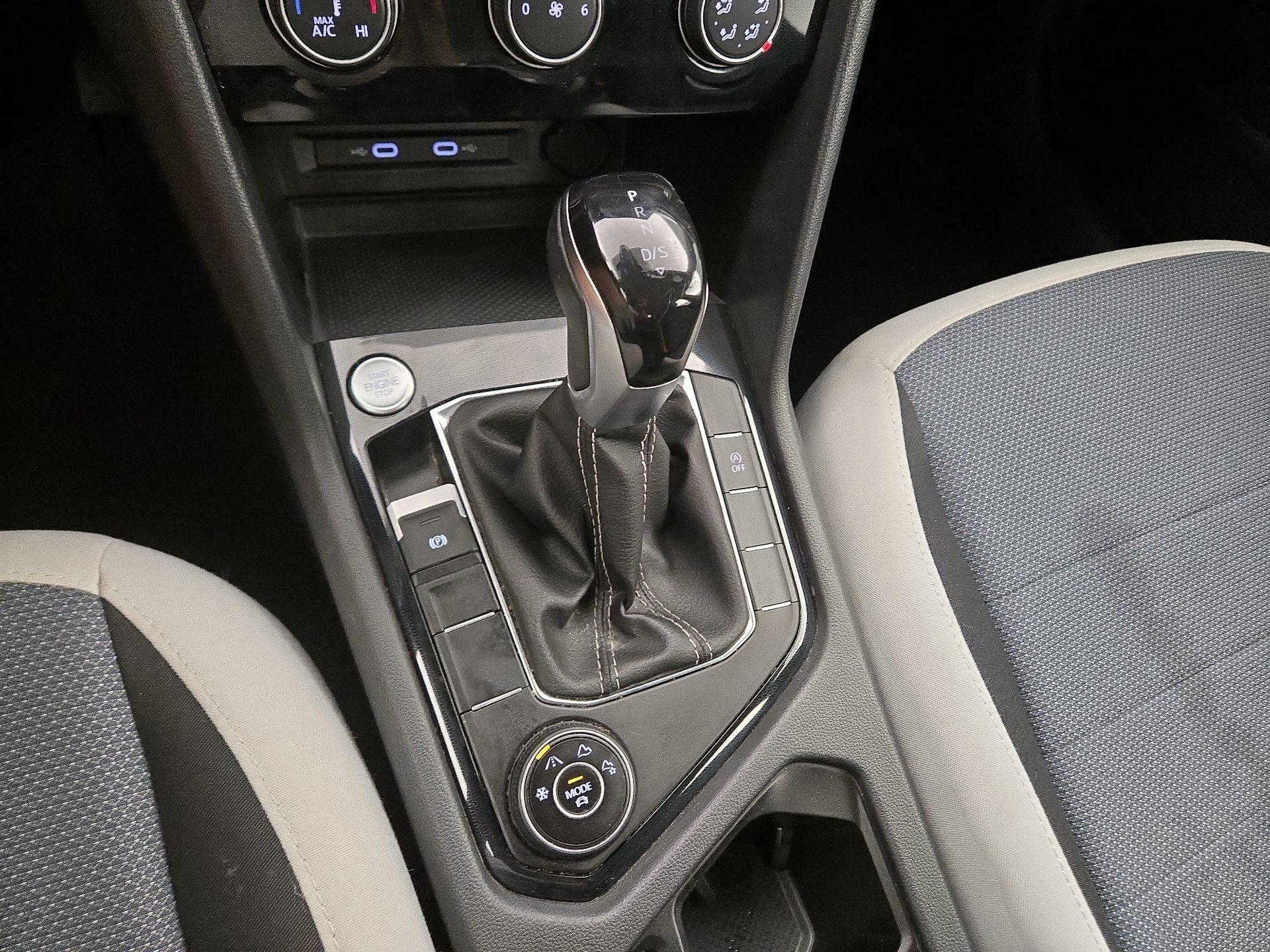 Thumbnail: 2025 Volkswagen Taos - 17