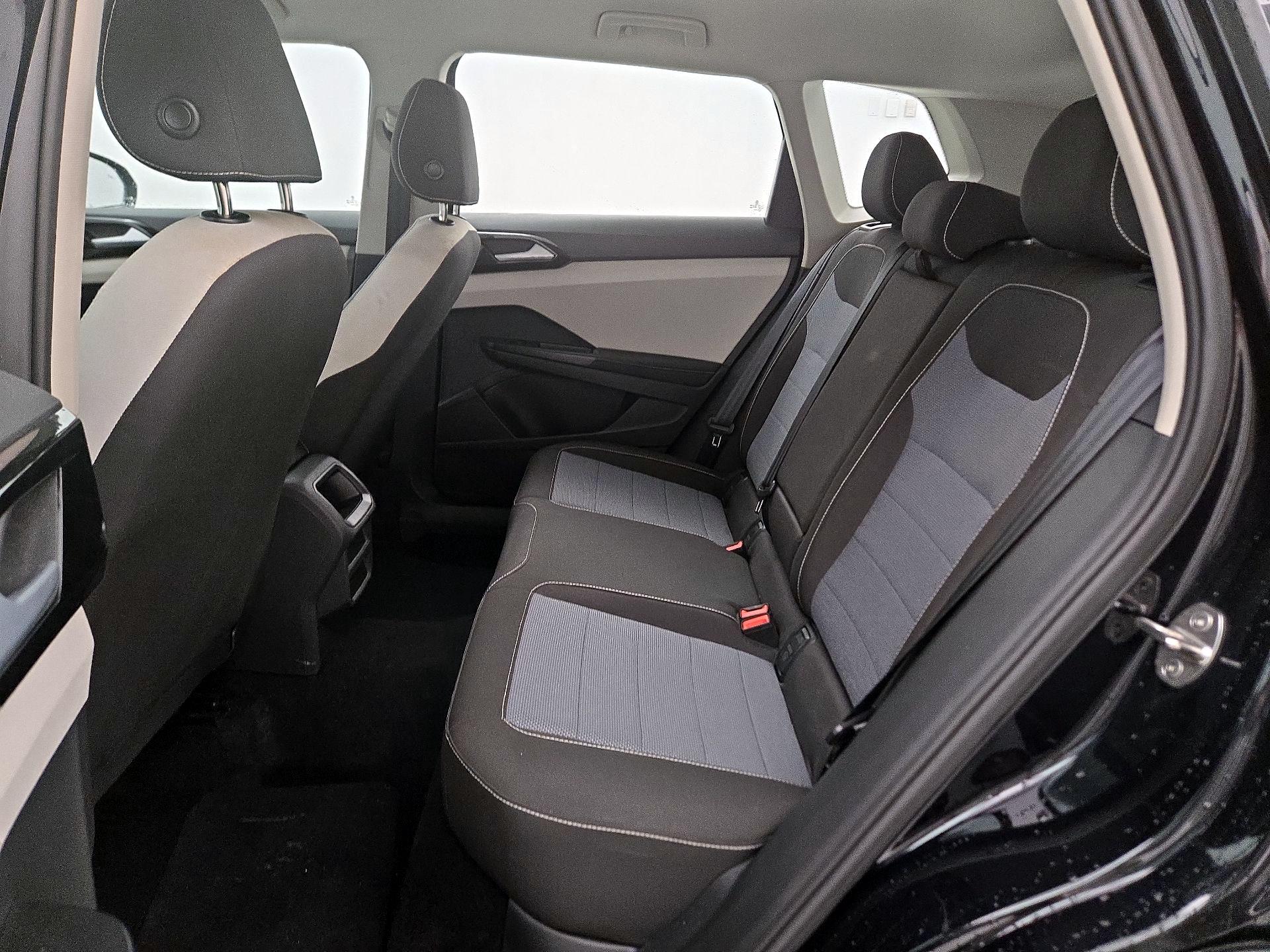 Thumbnail: 2025 Volkswagen Taos - 19