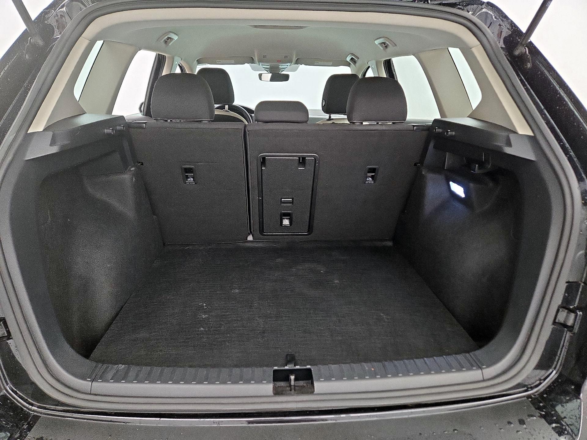 Thumbnail: 2025 Volkswagen Taos - 20