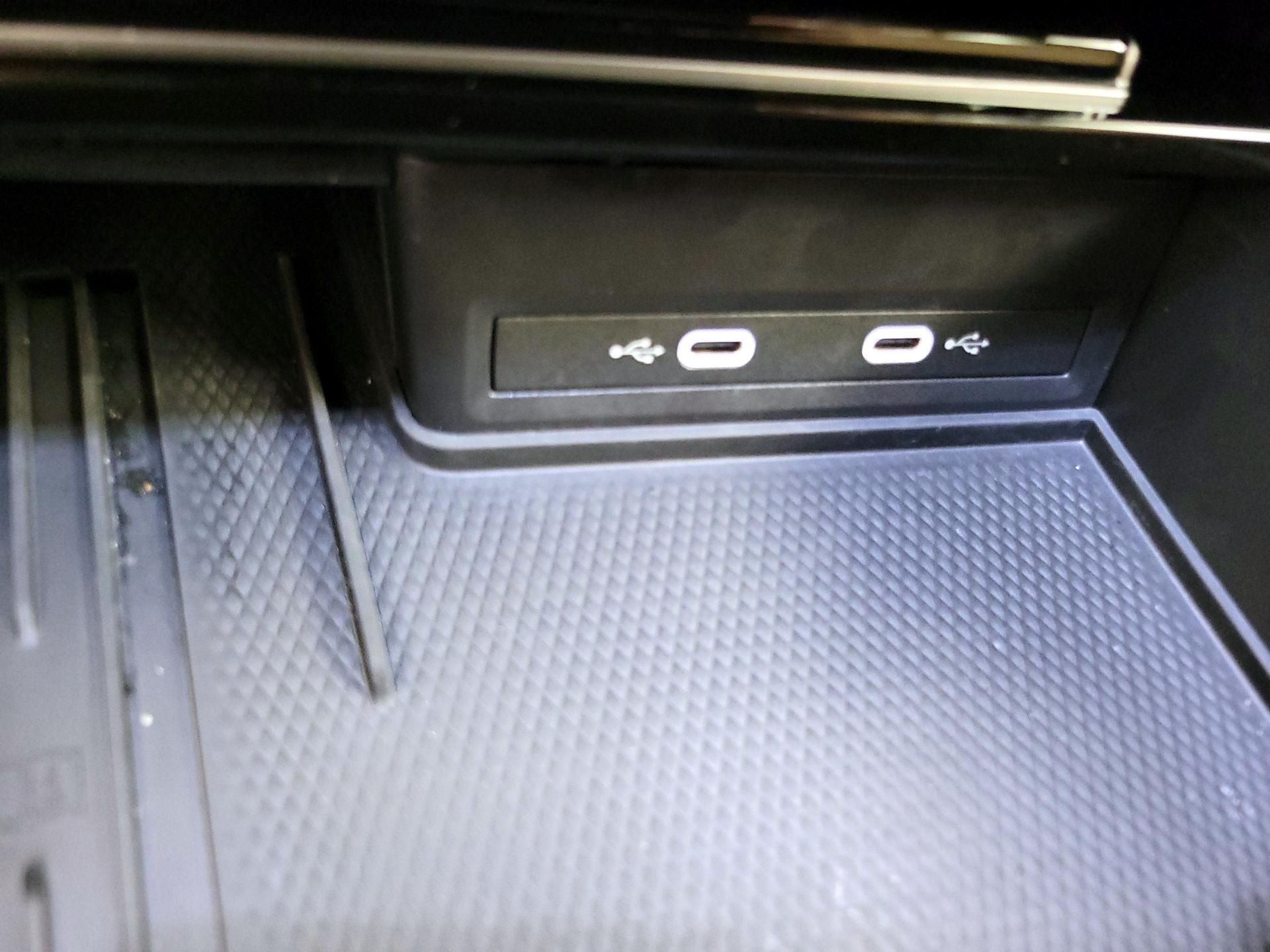 Thumbnail: 2025 Volkswagen Atlas - 18