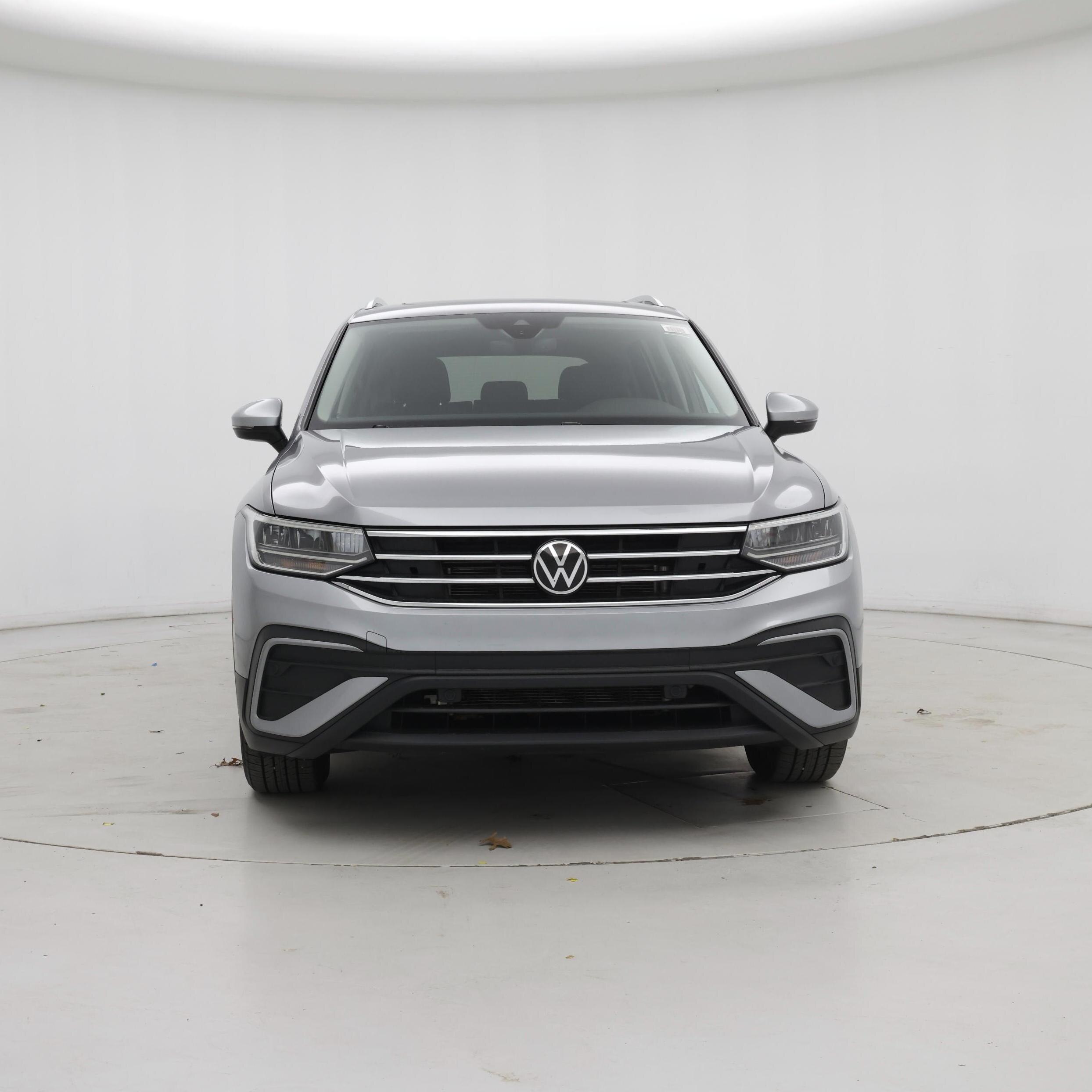 Thumbnail: 2023 Volkswagen Tiguan - 5
