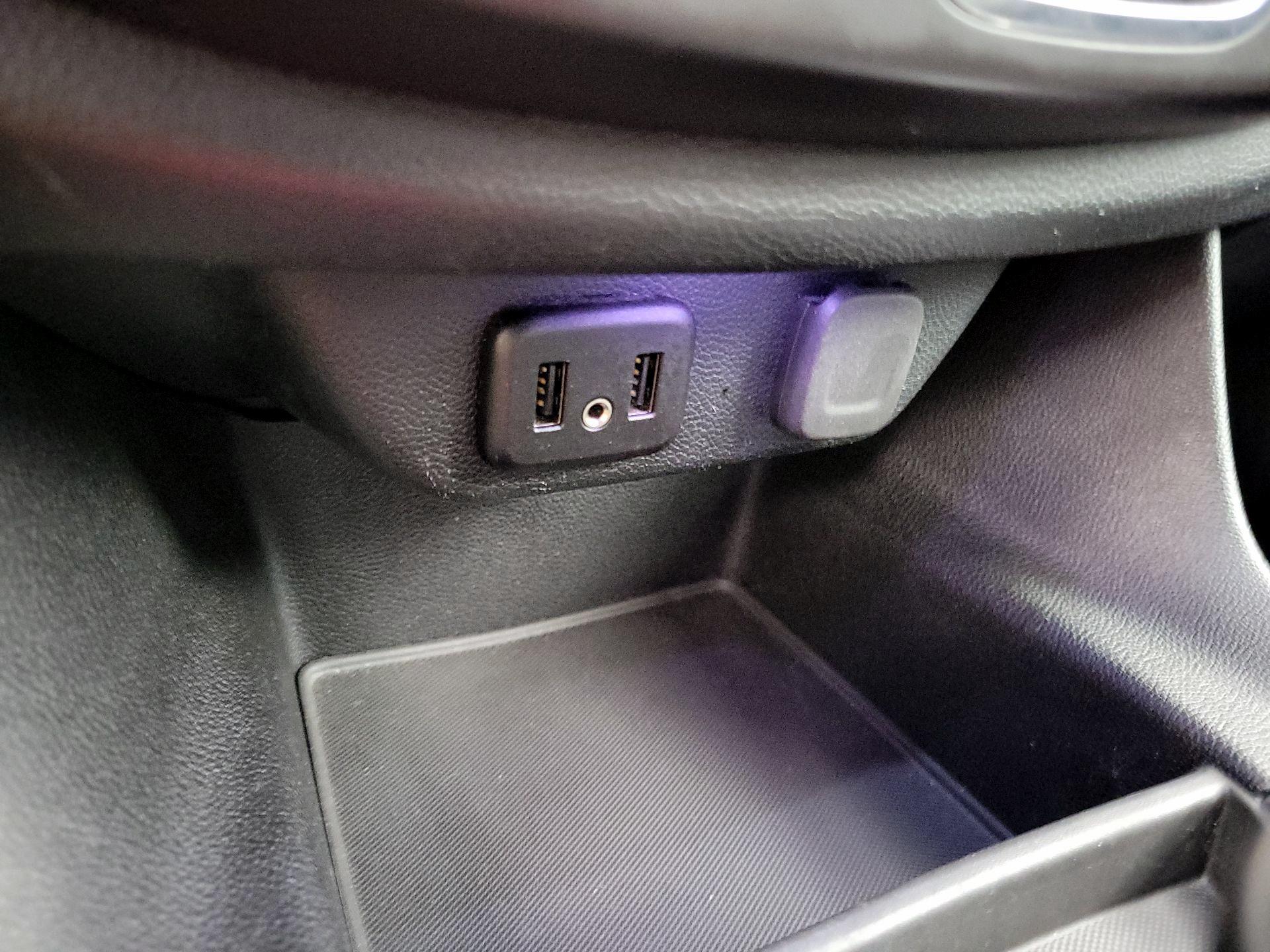 Thumbnail: 2019 Chevrolet Traverse - 18