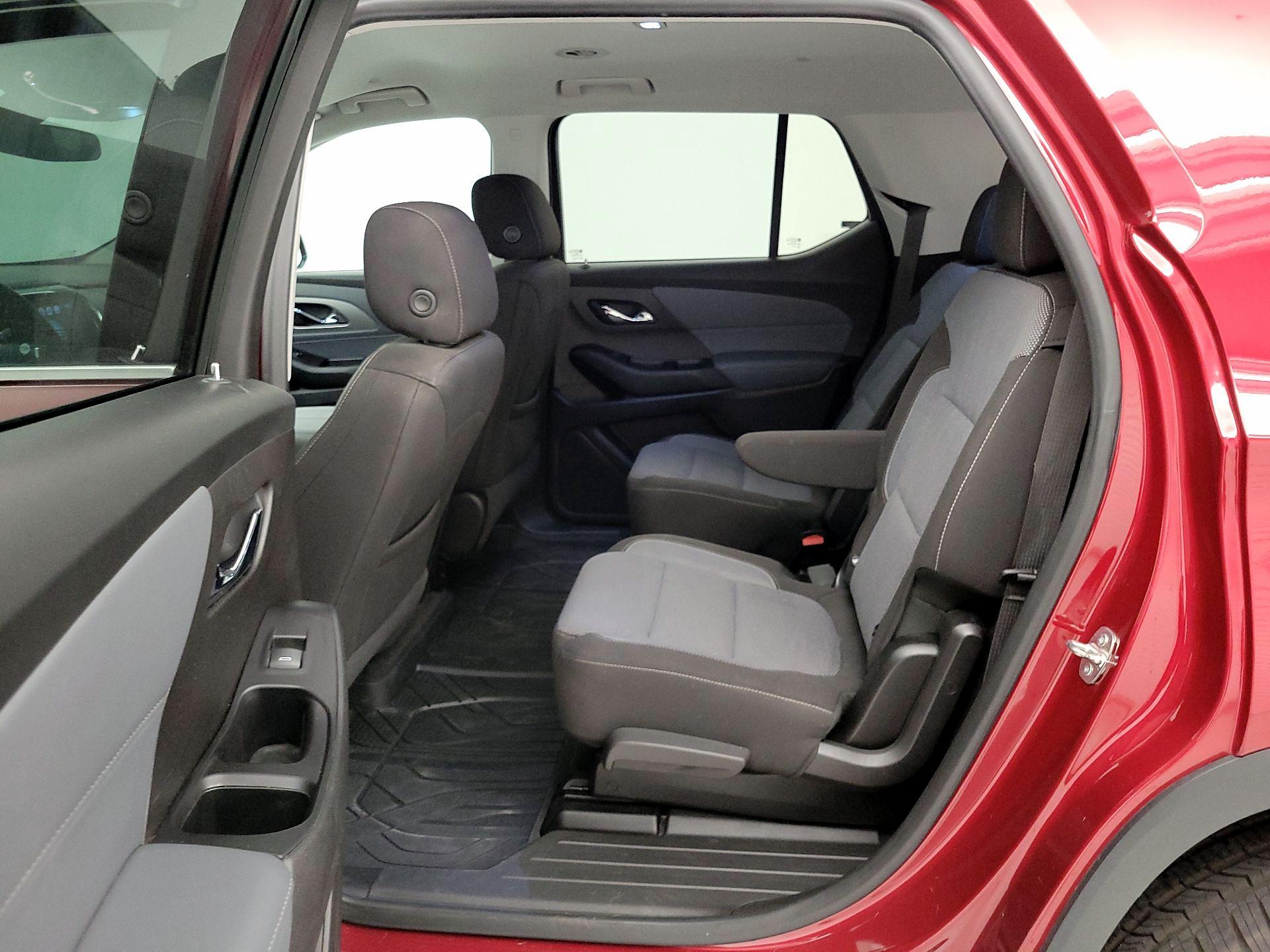 Thumbnail: 2019 Chevrolet Traverse - 19