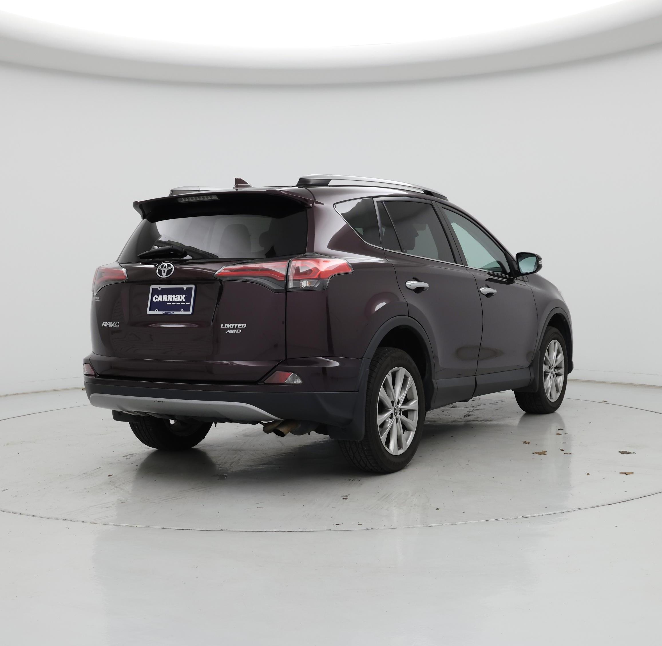 Thumbnail: 2018 Toyota RAV4 - 8