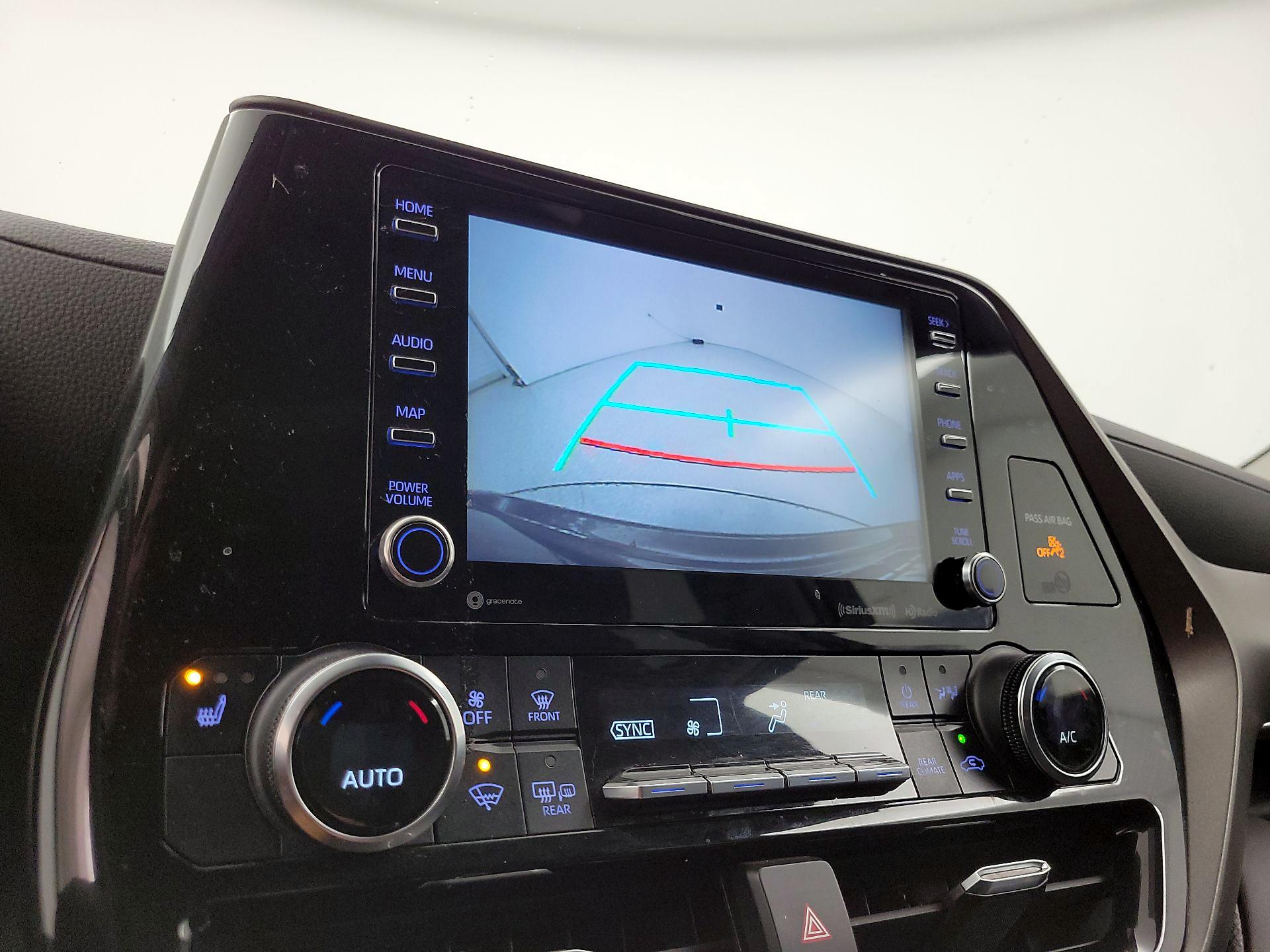 Thumbnail: 2020 Toyota Highlander - 15