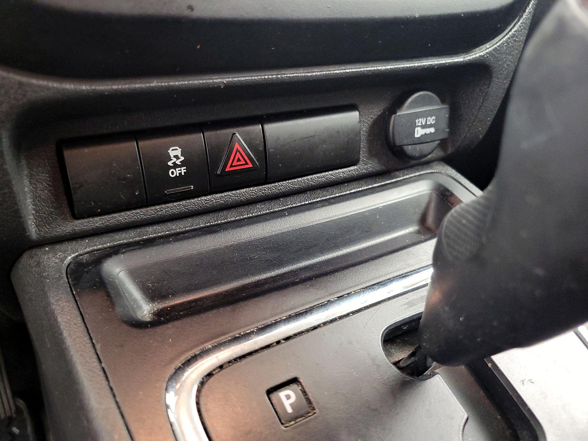 Thumbnail: 2015 Jeep Compass - 17