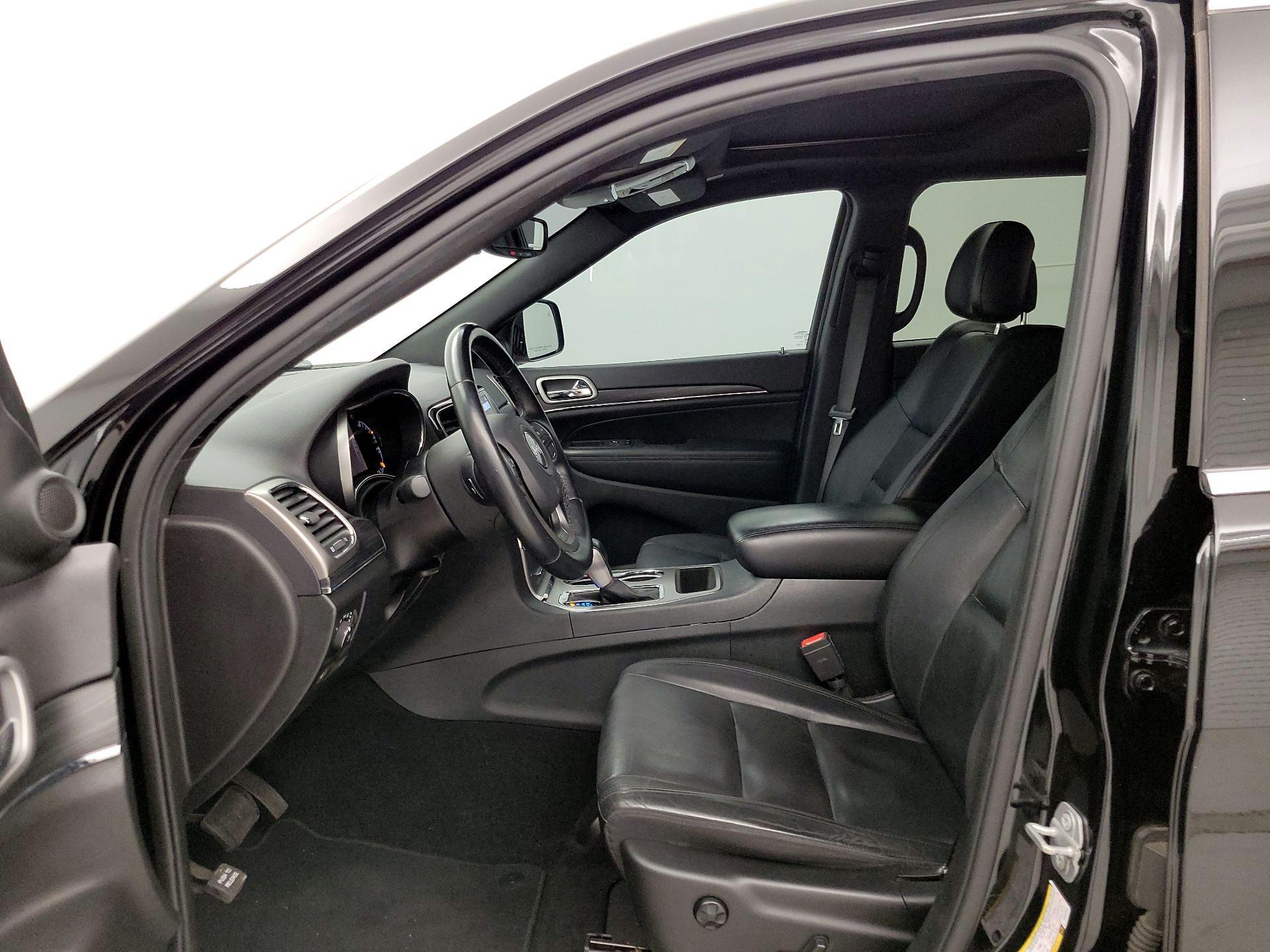 Thumbnail: 2019 Jeep Grand Cherokee - 11