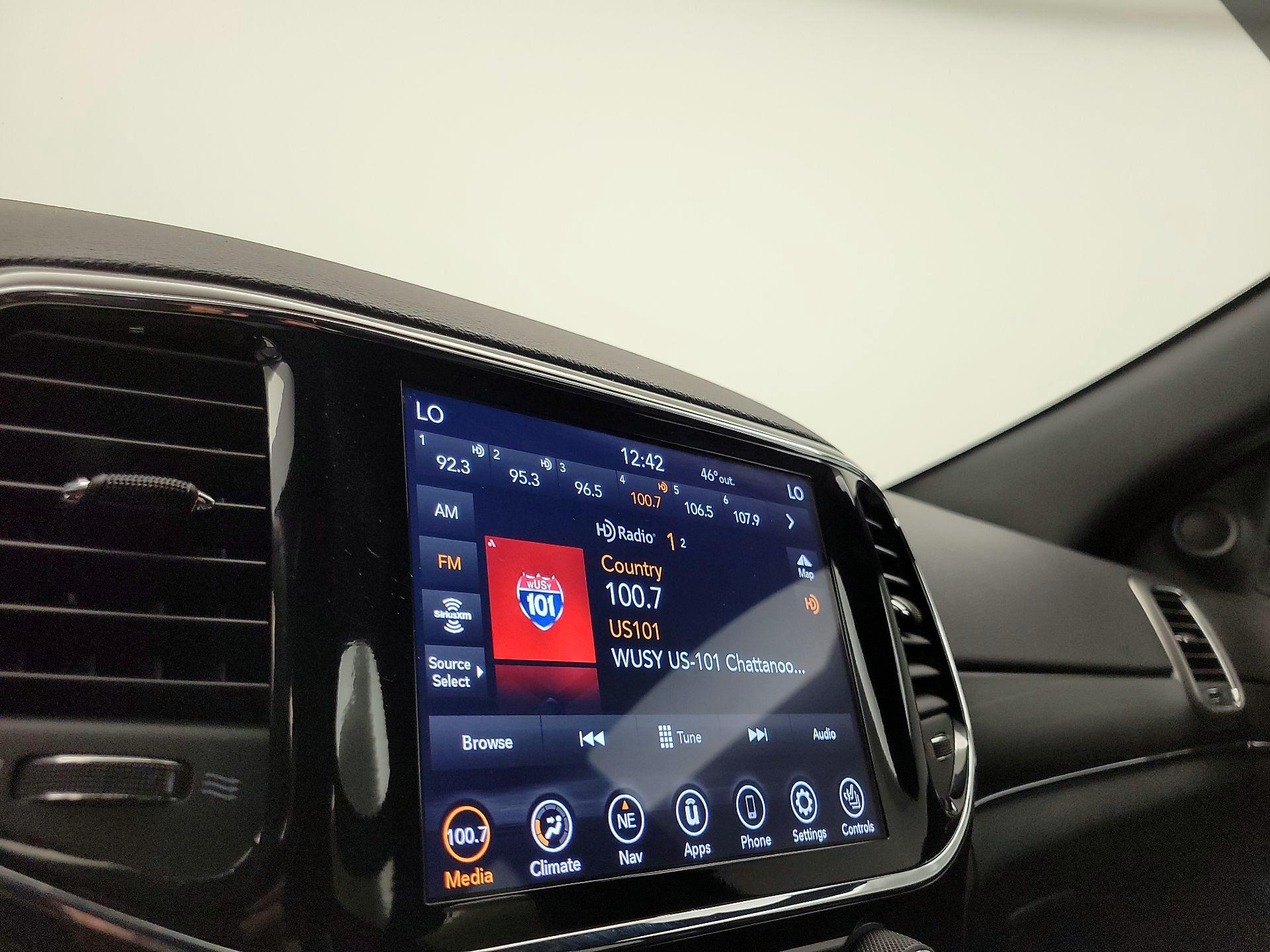 Thumbnail: 2019 Jeep Grand Cherokee - 16