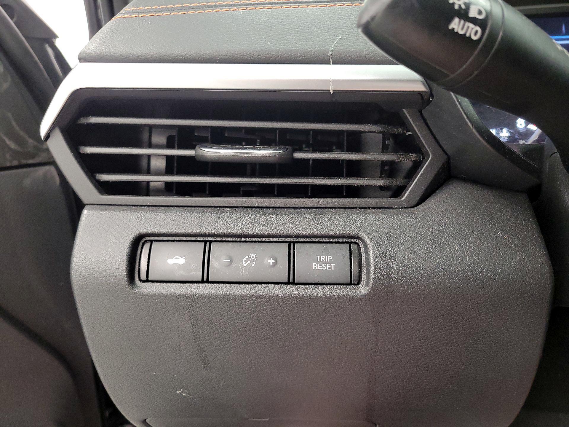 Thumbnail: 2021 Nissan Altima - 13