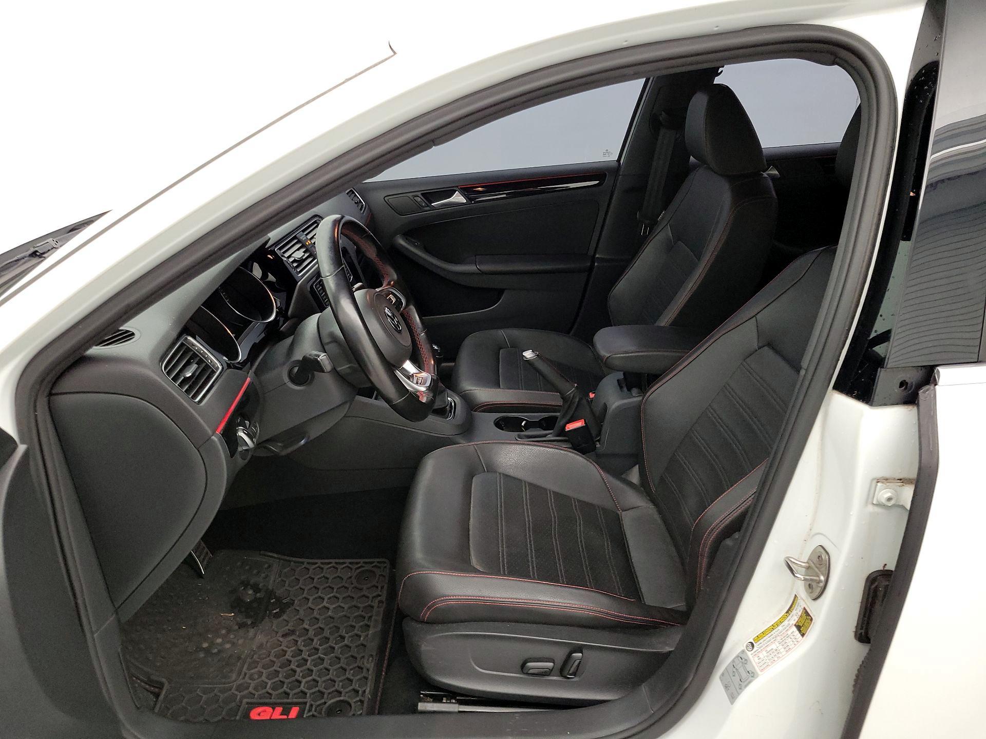 Thumbnail: 2017 Volkswagen Jetta - 11