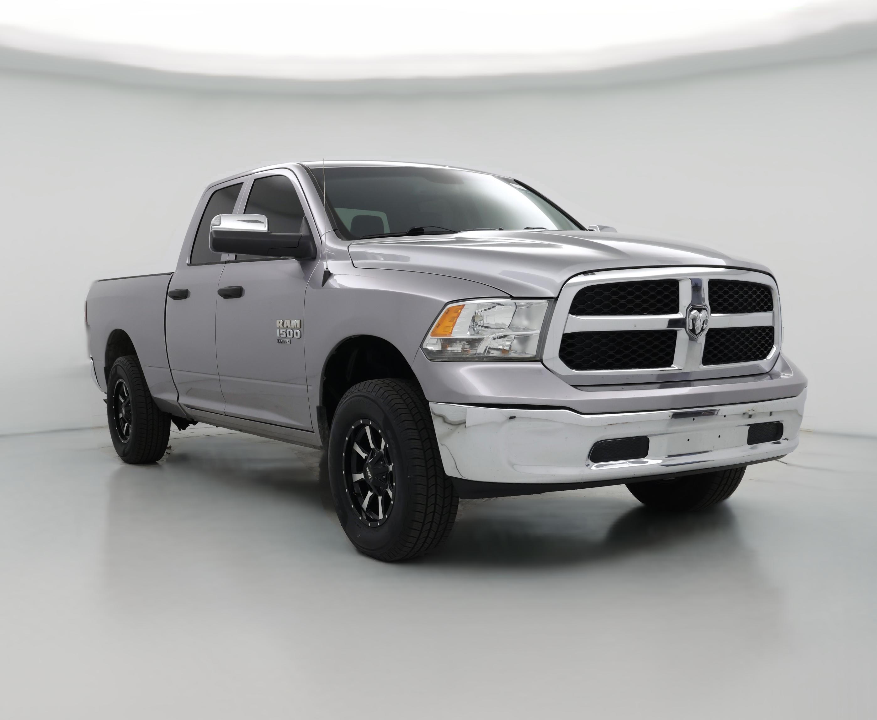 Thumbnail: 2019 RAM 1500 Classic - 1