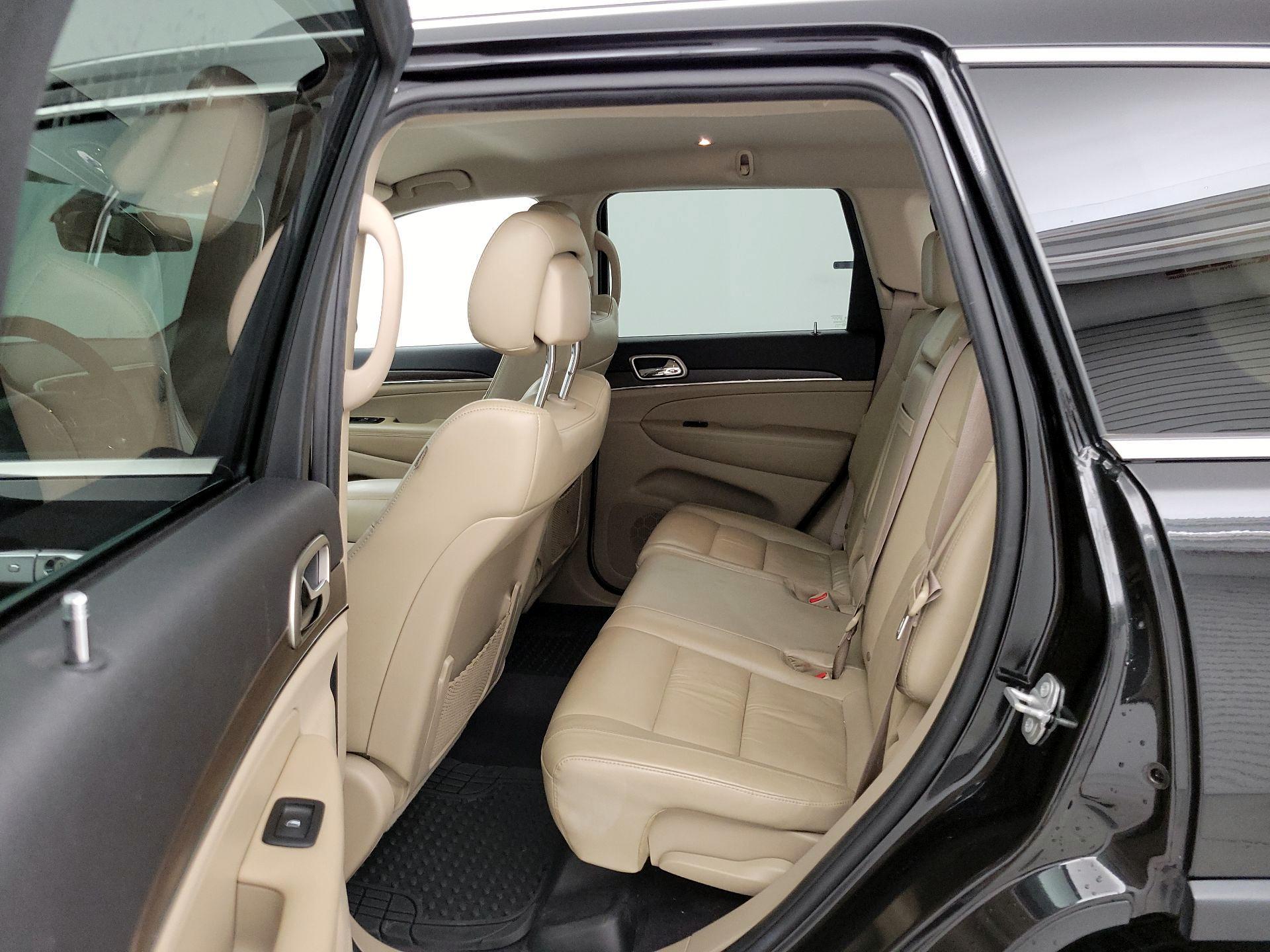 Thumbnail: 2016 Jeep Grand Cherokee - 20