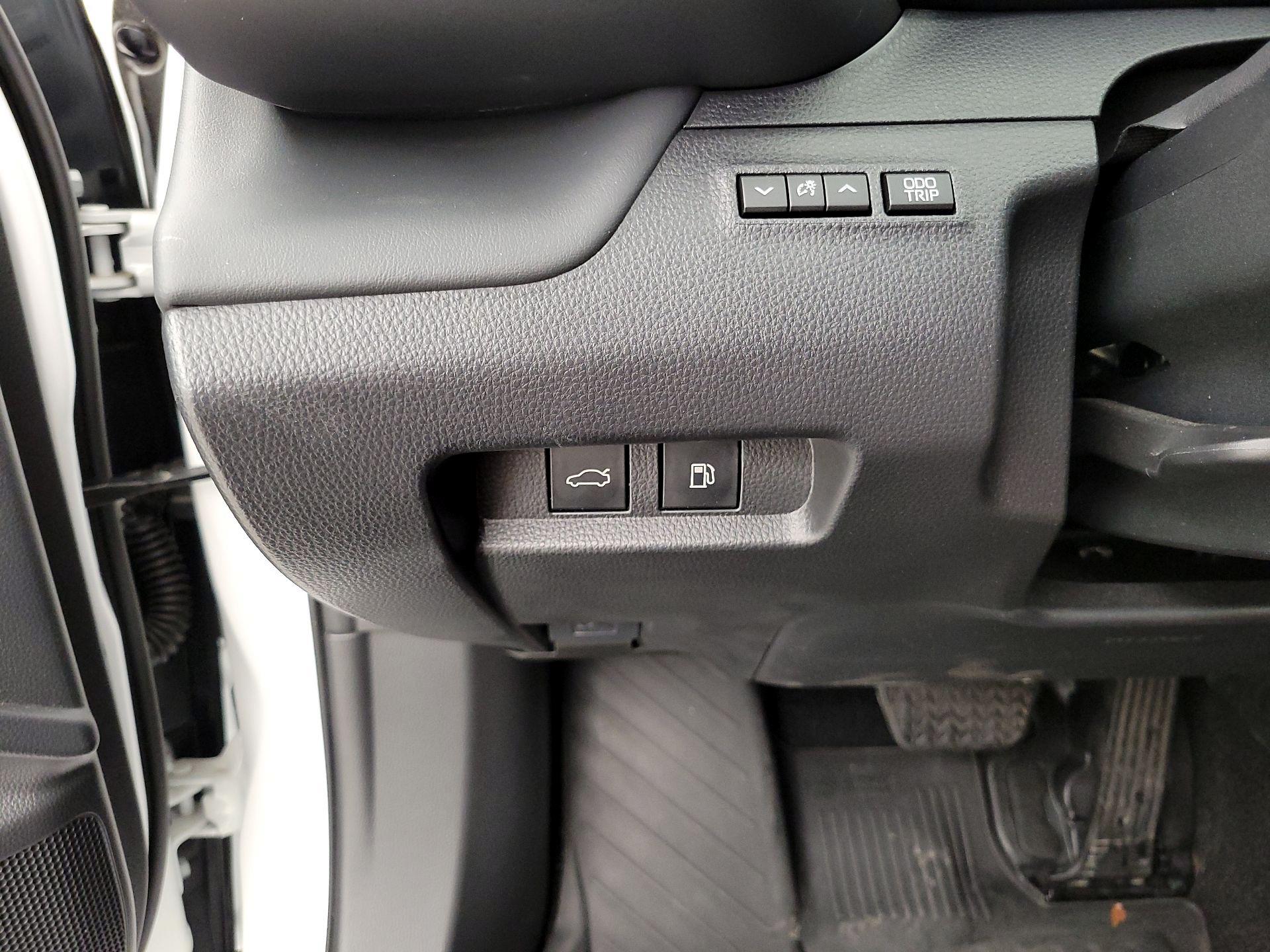 Thumbnail: 2024 Toyota Crown - 13