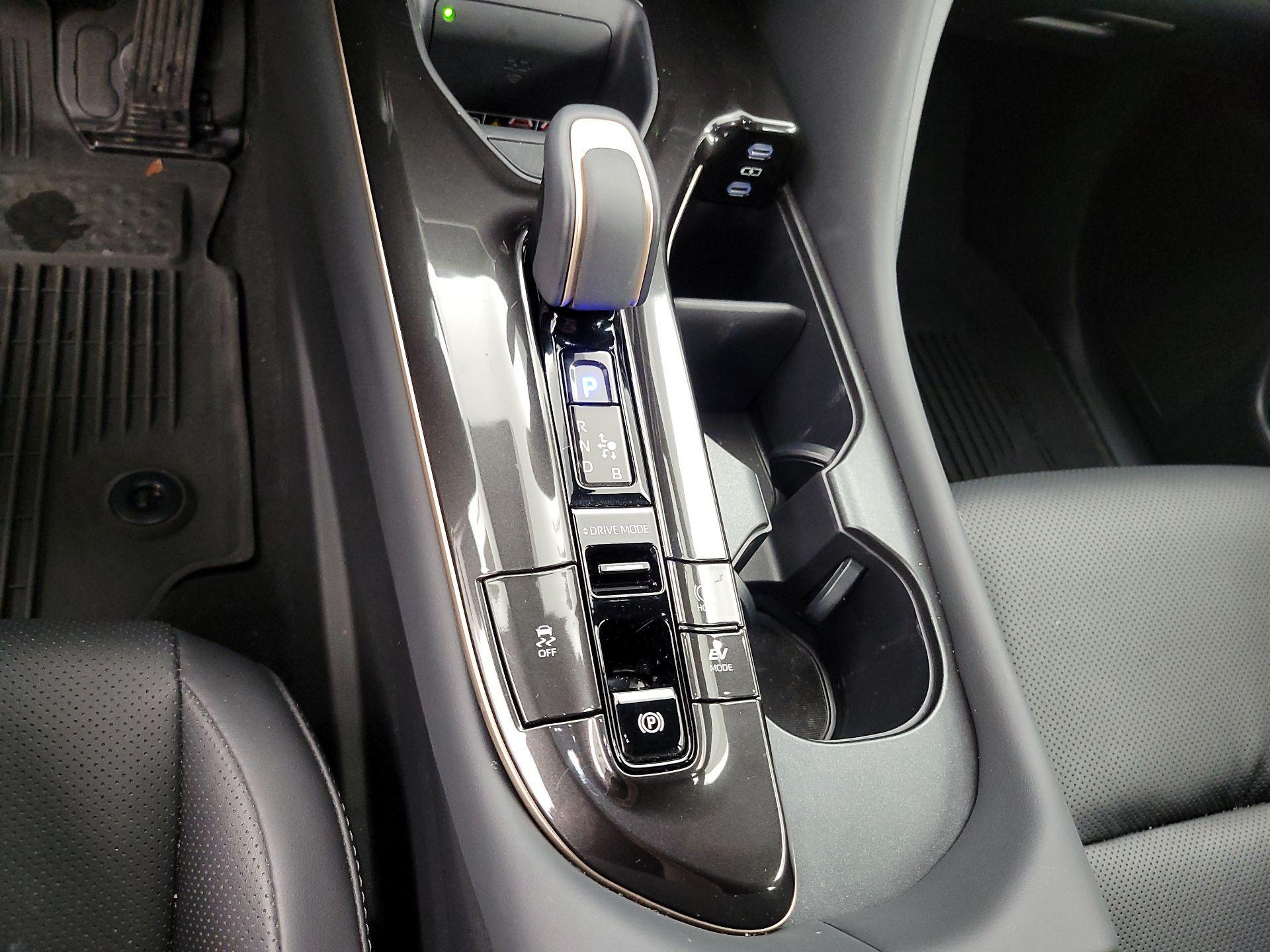 Thumbnail: 2024 Toyota Crown - 17